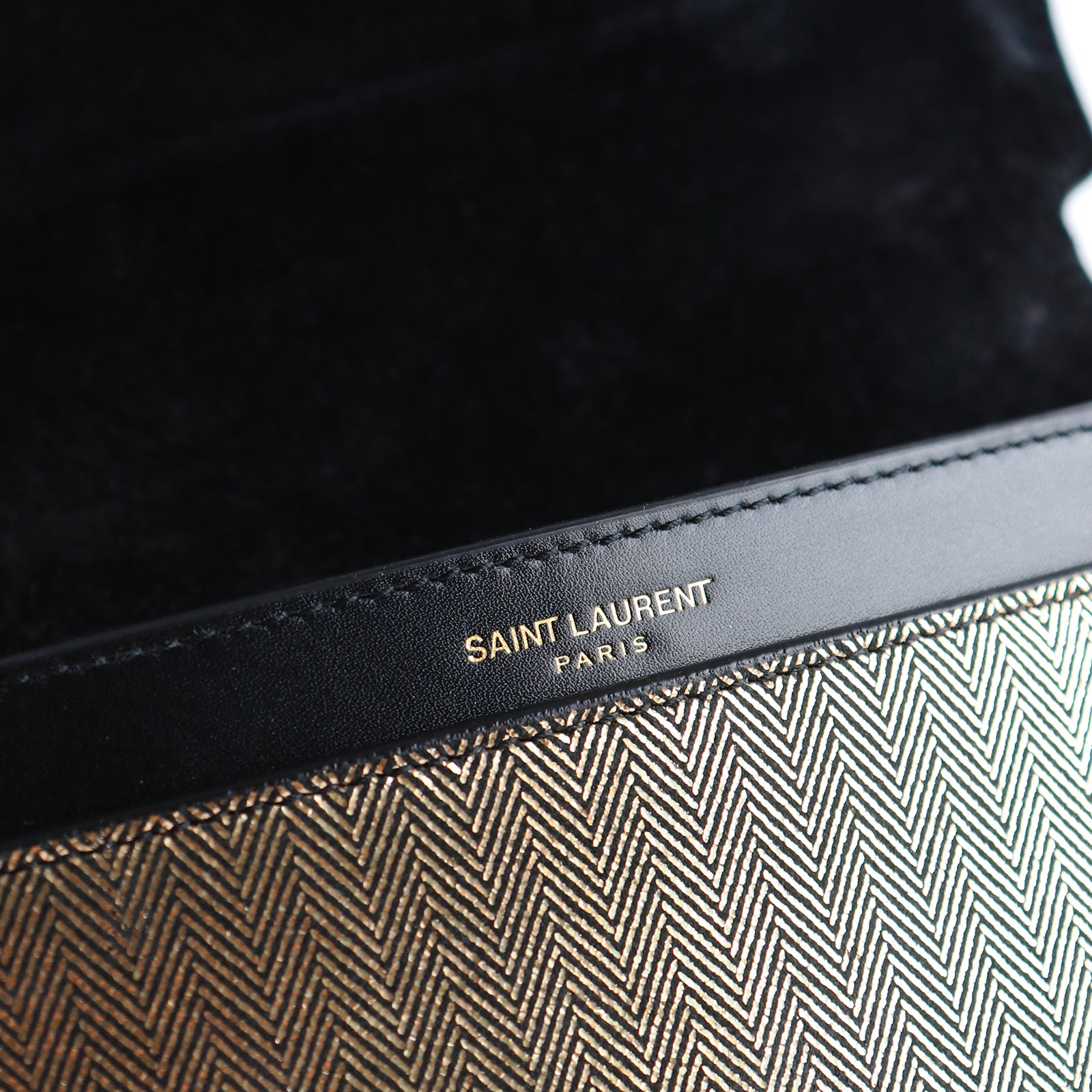 SAINT LAURENT - Sac à bandoulière Cassandre en cuir