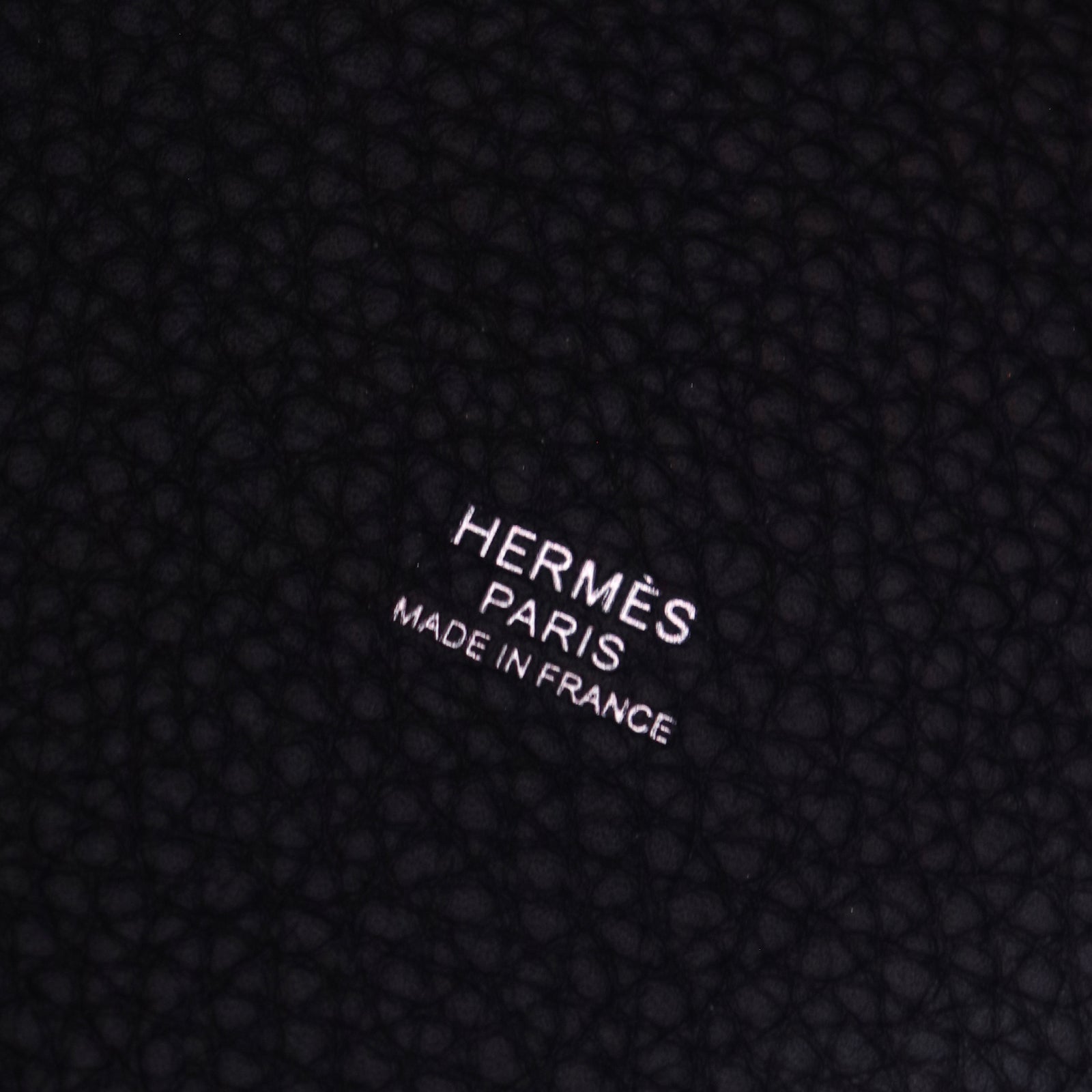 HERMÈS - Sac Picotin 22 en cuir Taurillon Clémence noir