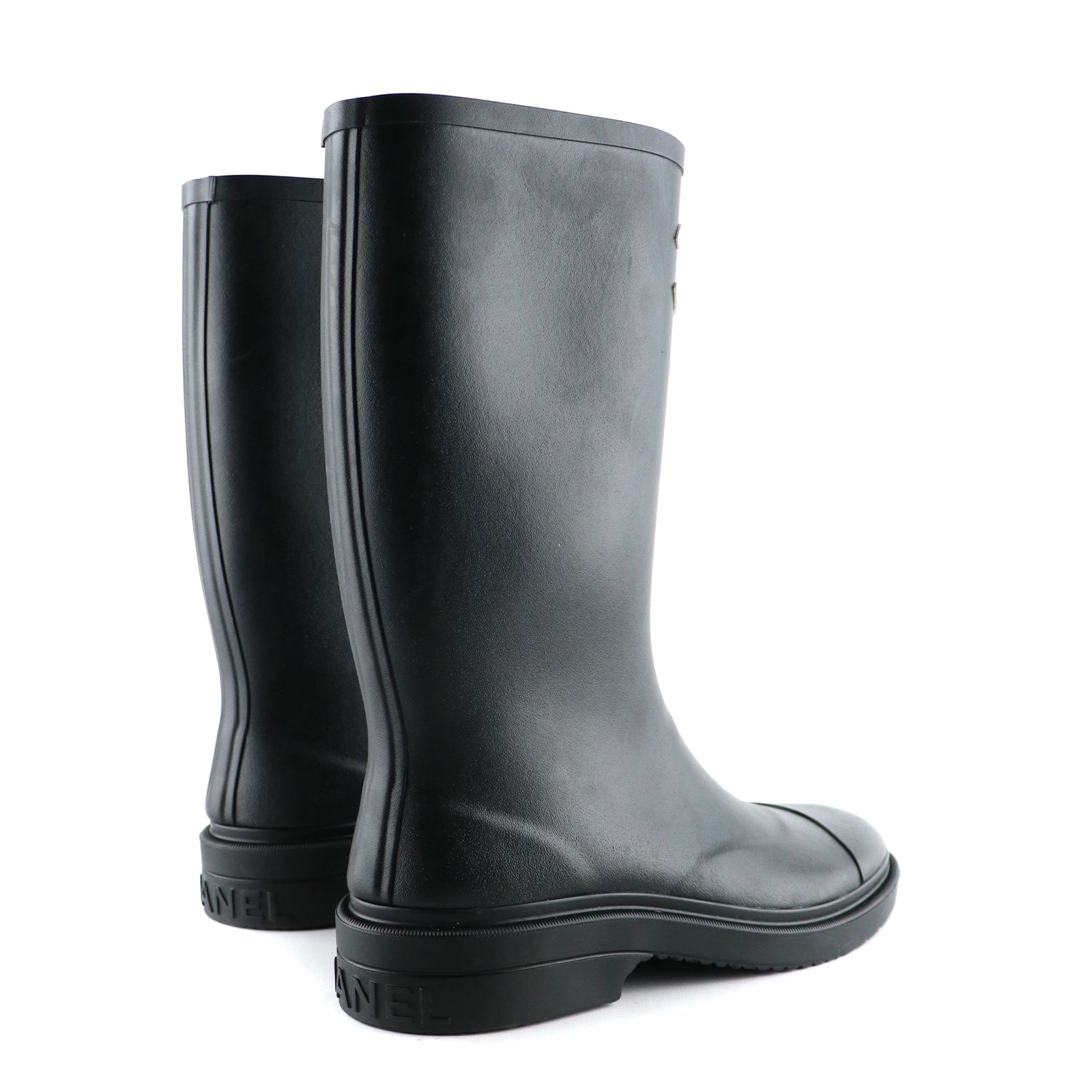 CHANEL - Rubber rain boots (T39)