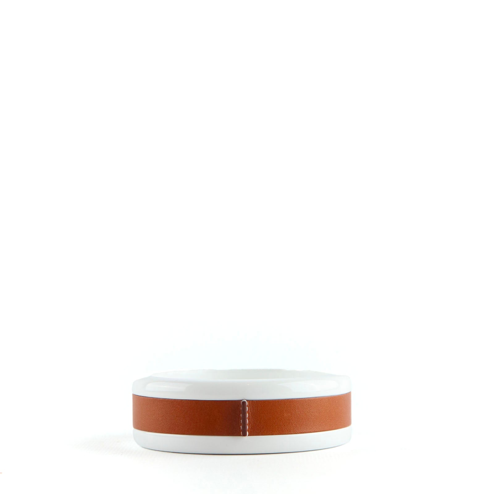 HERMÈS - Bracelet en cuir et bois laqué