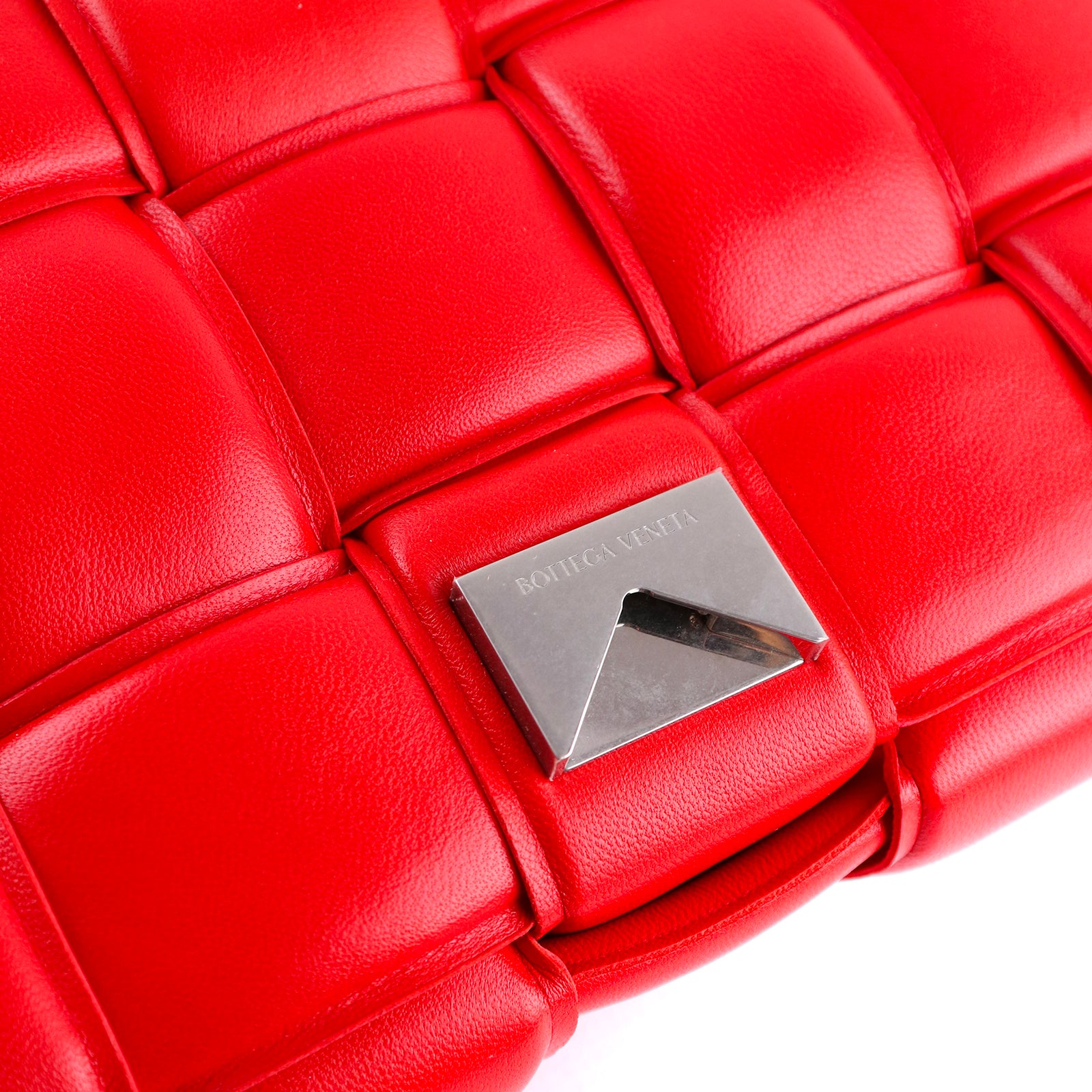 BOTTEGA VENETA - Sac à bandoulière Chain Cassette en cuir rouge