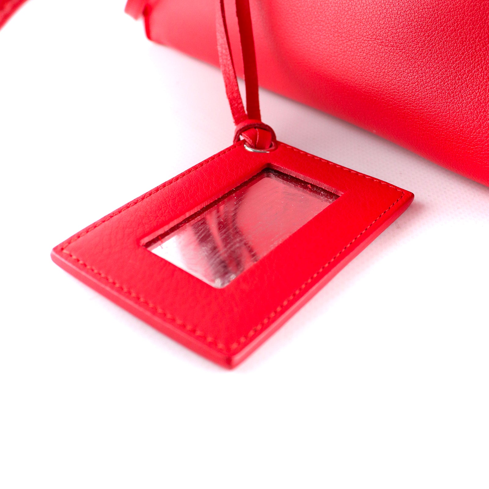 BALENCIAGA - Sac cabas avec bandoulière Papier A4 en cuir rouge