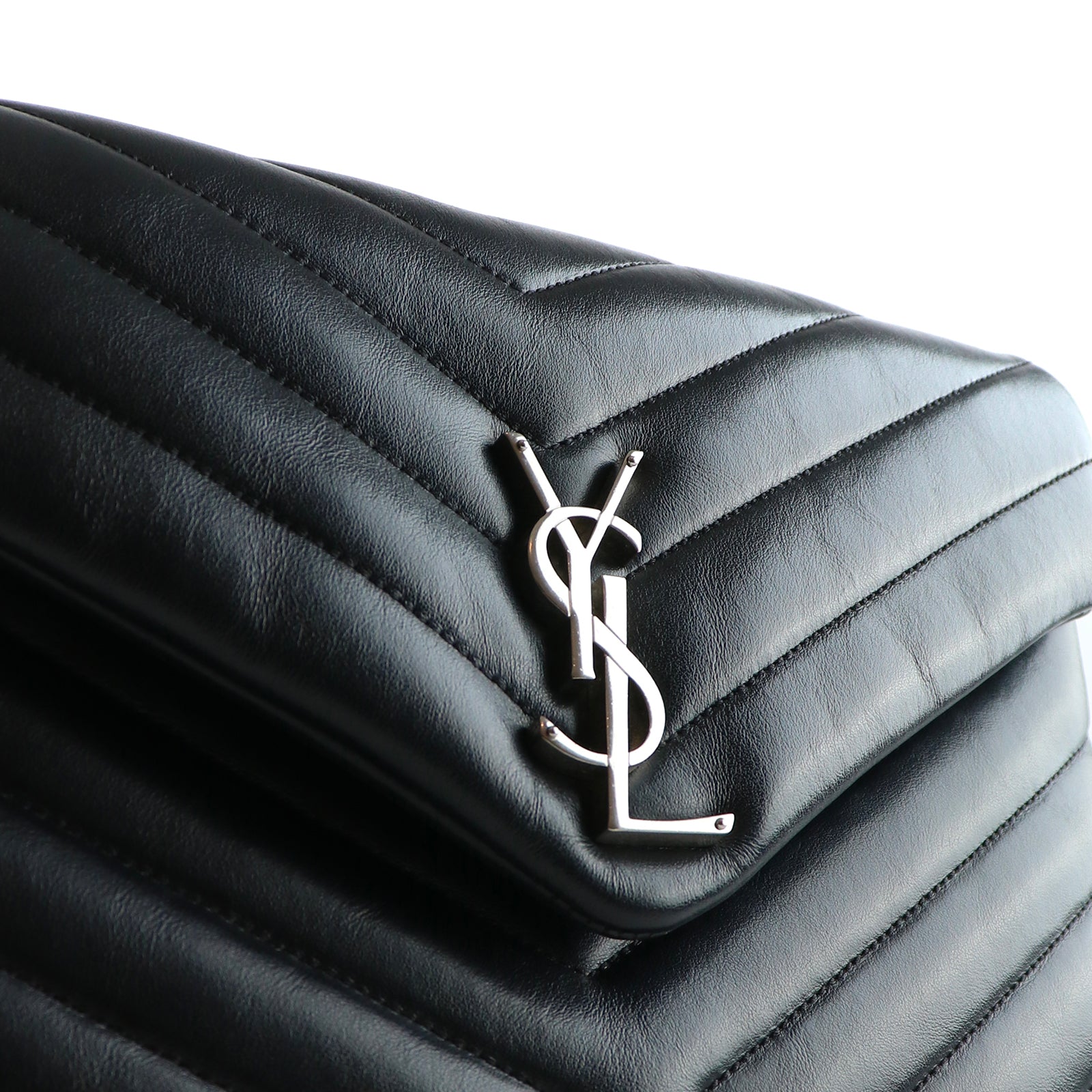 SAINT LAURENT - Sac à épaule Loulou medium en cuir matelassé