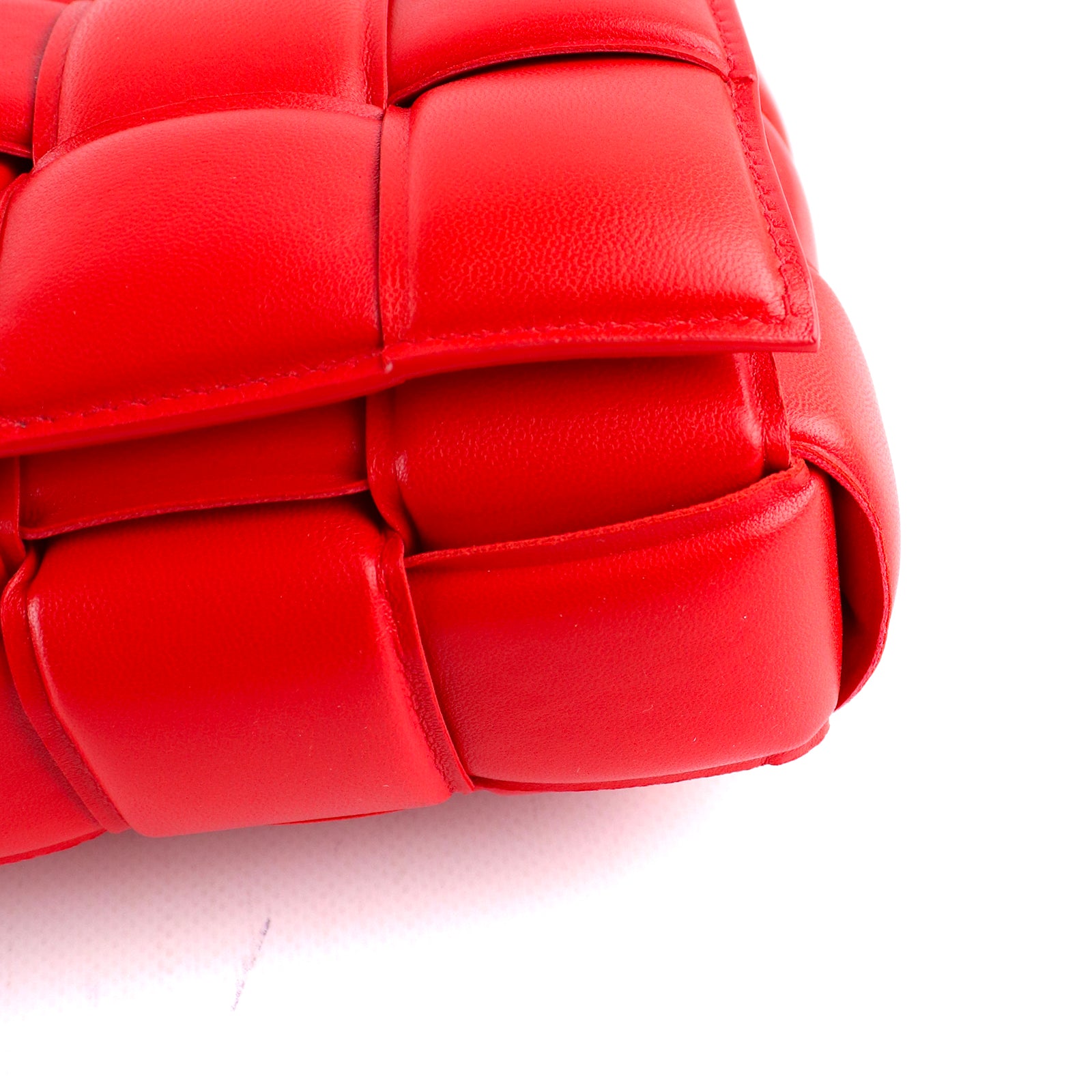 BOTTEGA VENETA - Sac à bandoulière Chain Cassette en cuir rouge