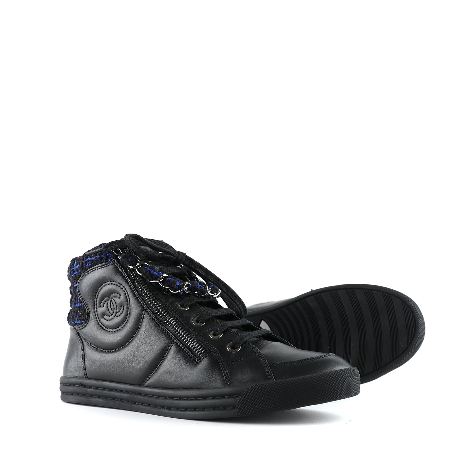 CHANEL - Baskets montantes en cuir noir et tweed (T38,5)