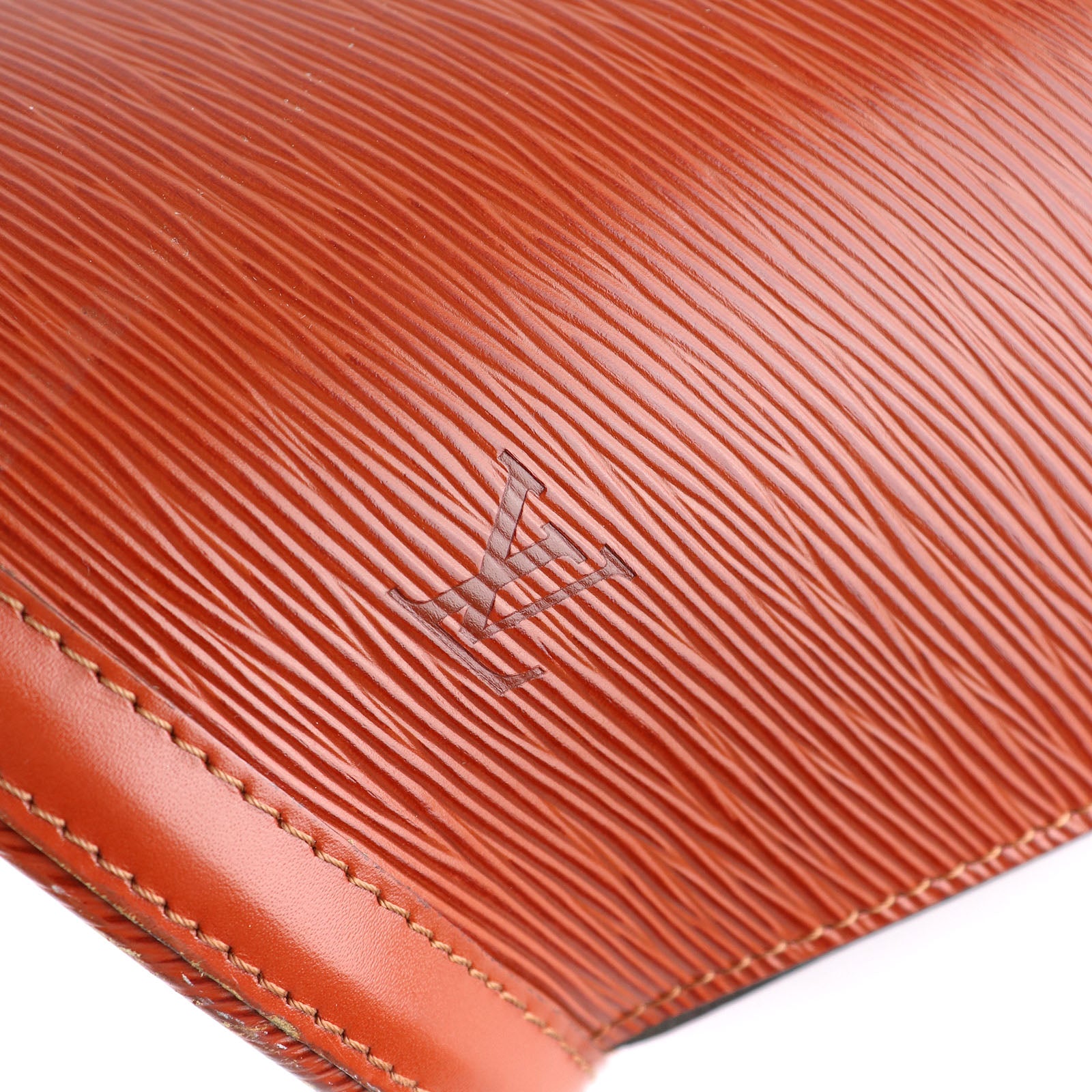 LOUIS VUITTON - Sac à main Saint Jacques moyen en cuir épi marron vintage