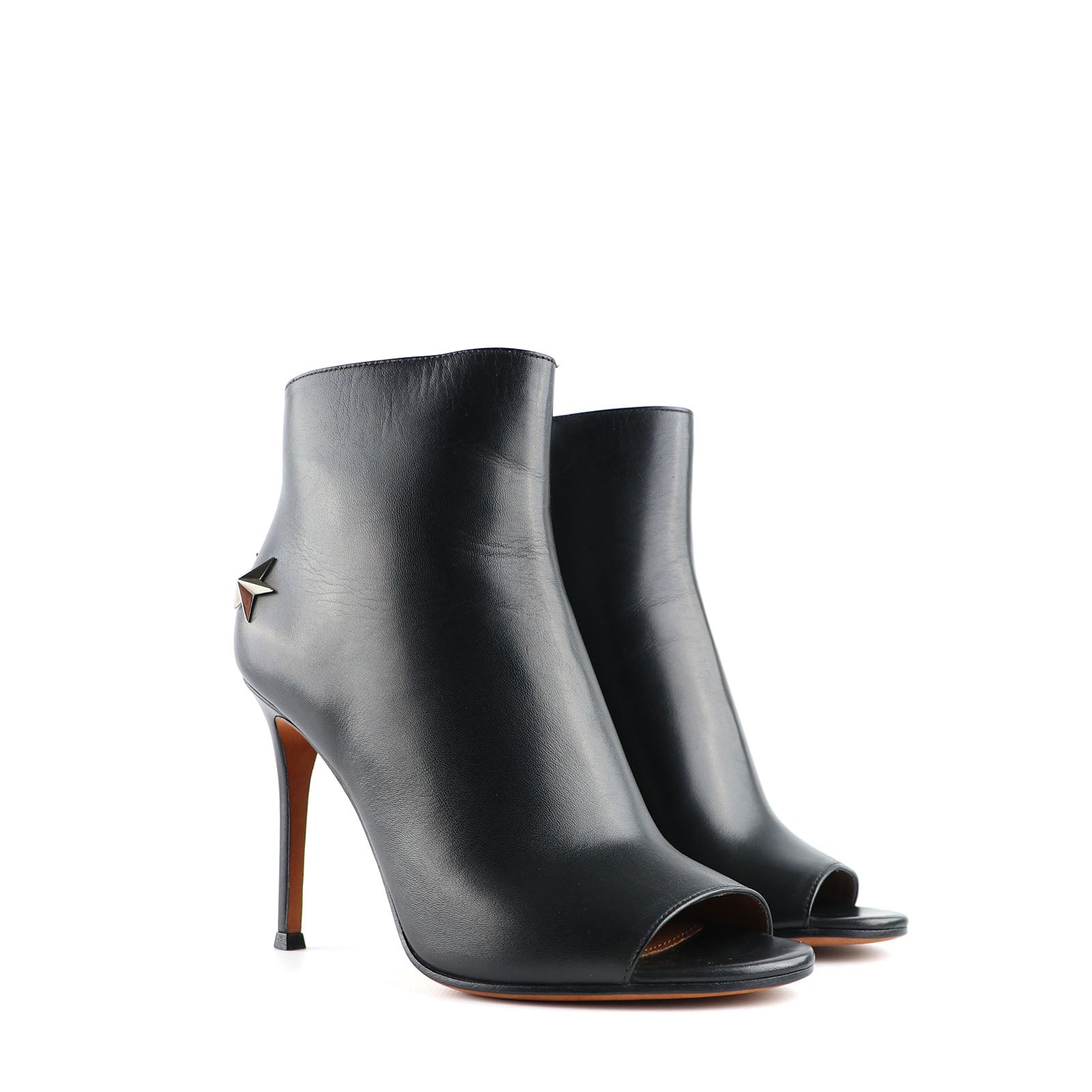 GIVENCHY - Bottines à talon en cuir noir (T36)