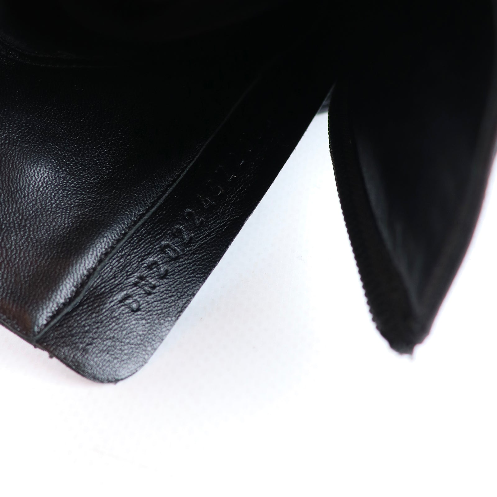 HERMÈS - Bottines Behapi à talon en cuir noir (T38)