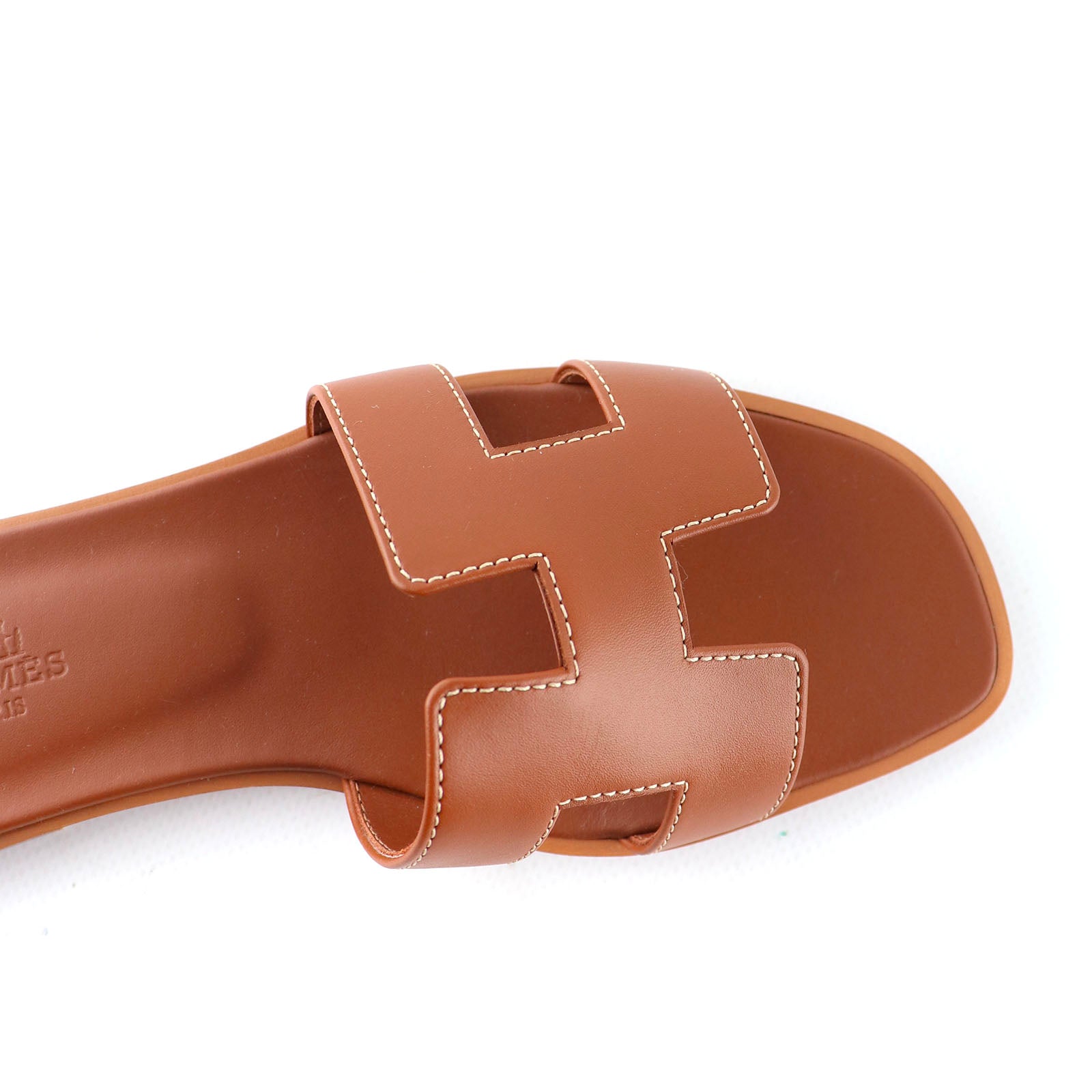 HERMÈS - Sandales Oran en cuir gold (T36,5)
