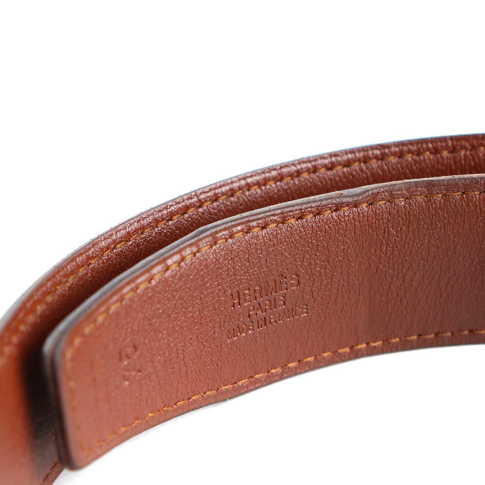 HERMÈS - Ceinture réversible avec boucle dorée (T75)