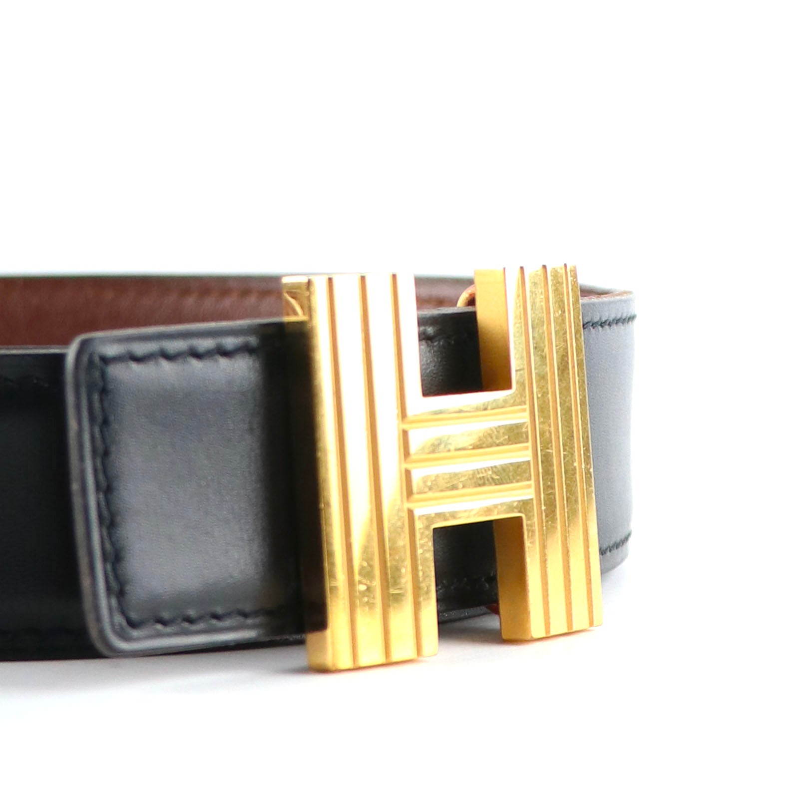 HERMÈS - Ceinture réversible avec boucle dorée (T75)