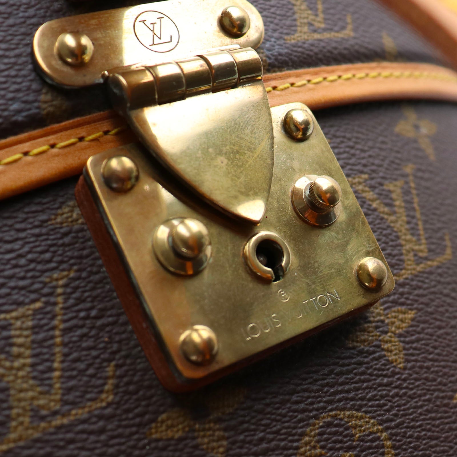 LOUIS VUITTON - Sac de voyage Boîte à chapeaux 40