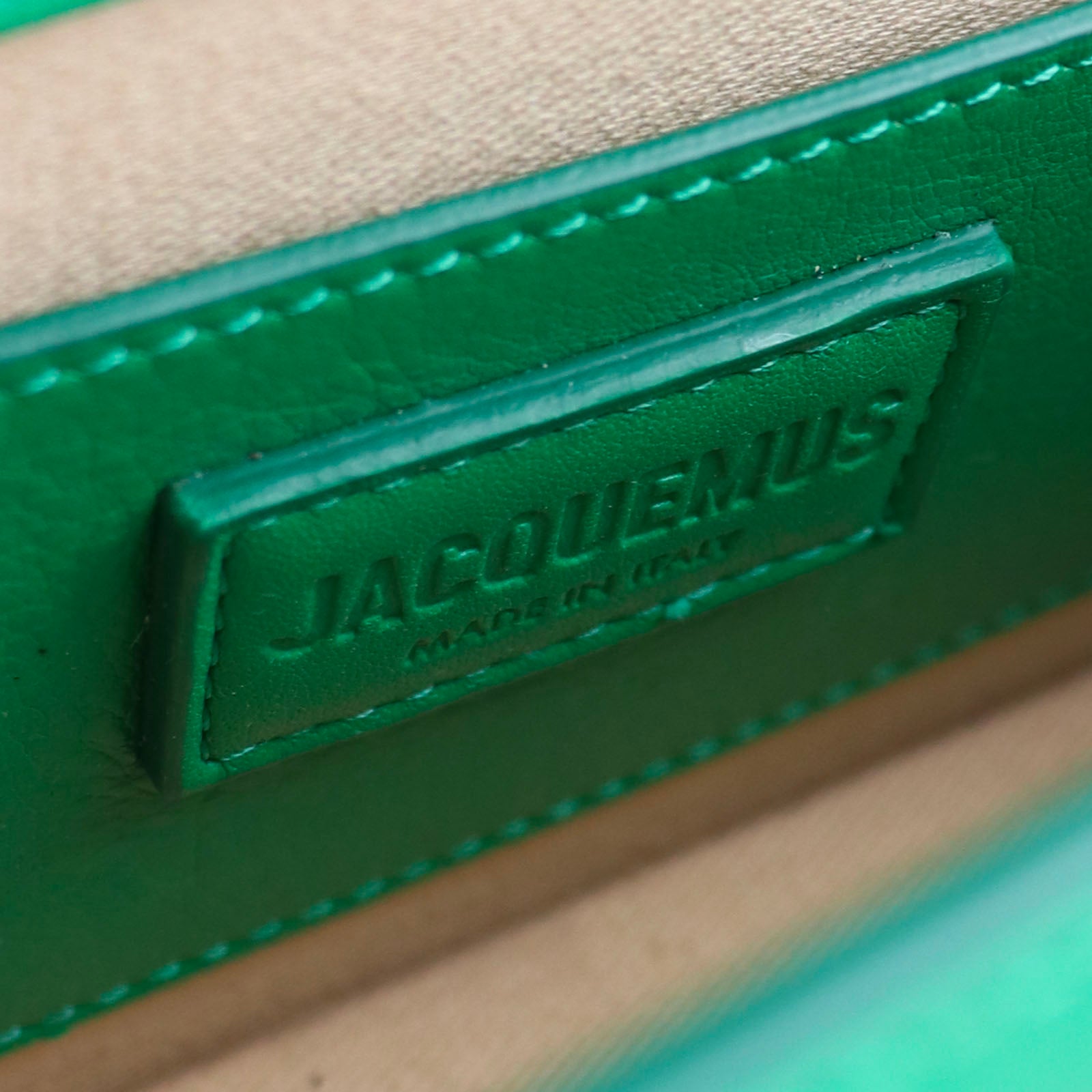 JACQUEMUS - Sac à bandoulière Le Grand Bambino en cuir vert