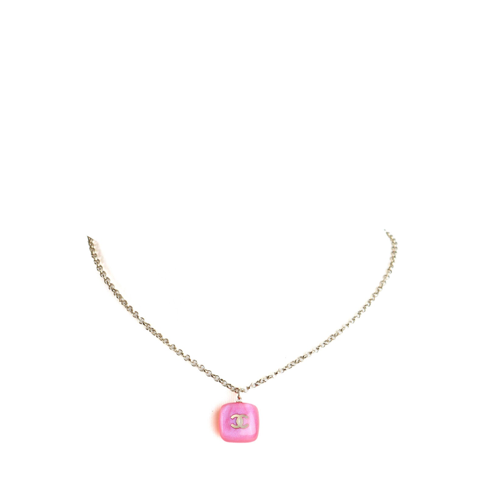 CHANEL - Collier cube CC