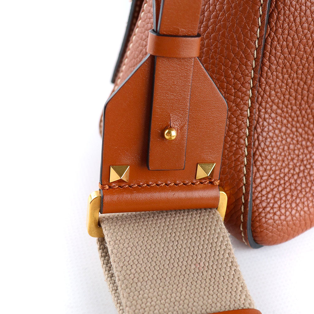 VALENTINO - Sac à bandoulière VSling en cuir grainé