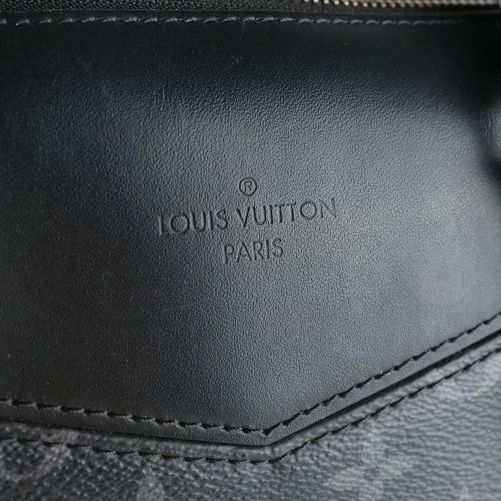 LOUIS VUITTON - Sac à bandoulière Explorer en toile monogramme eclipse