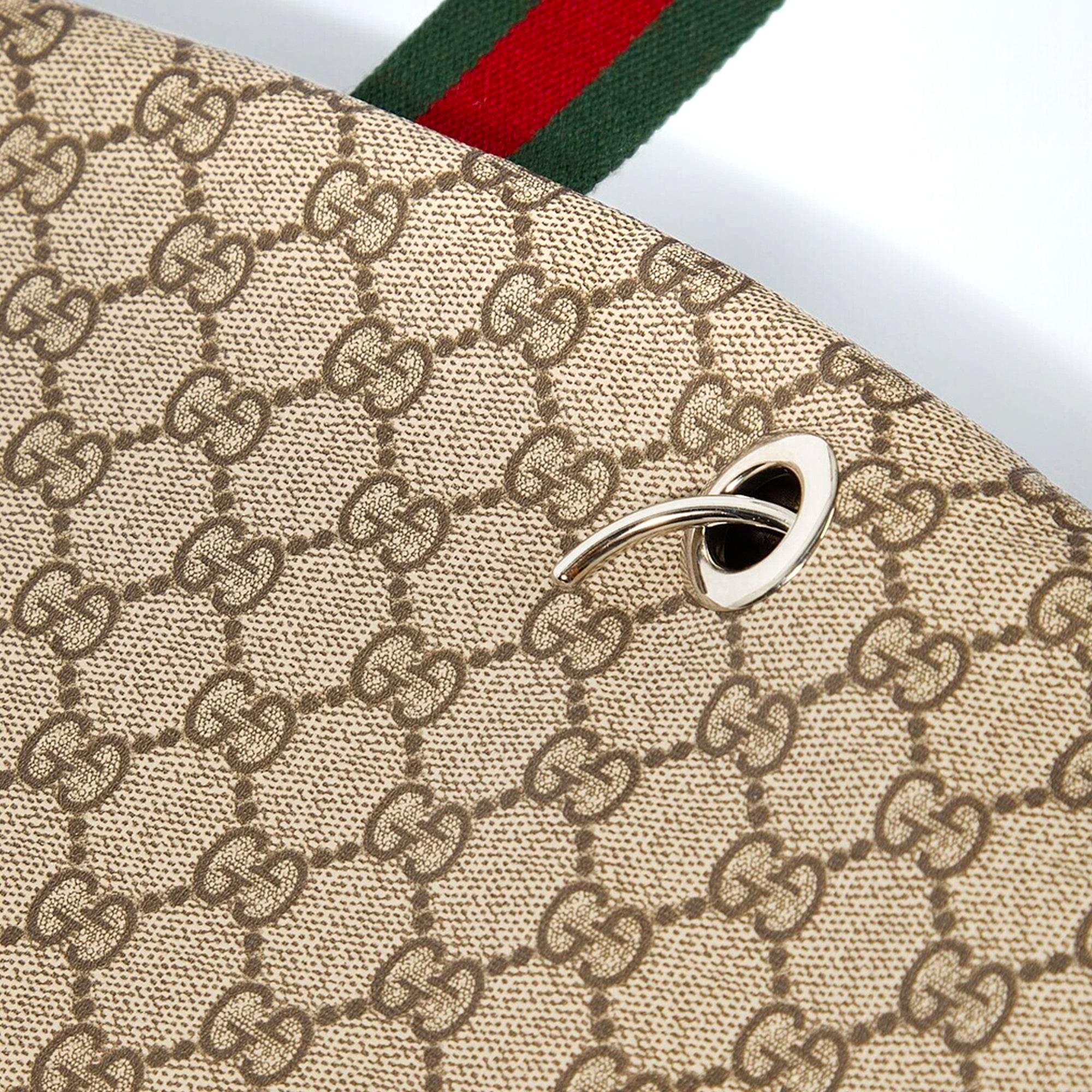 GUCCI - Housse de vêtements Gucci en toile monogrammée
