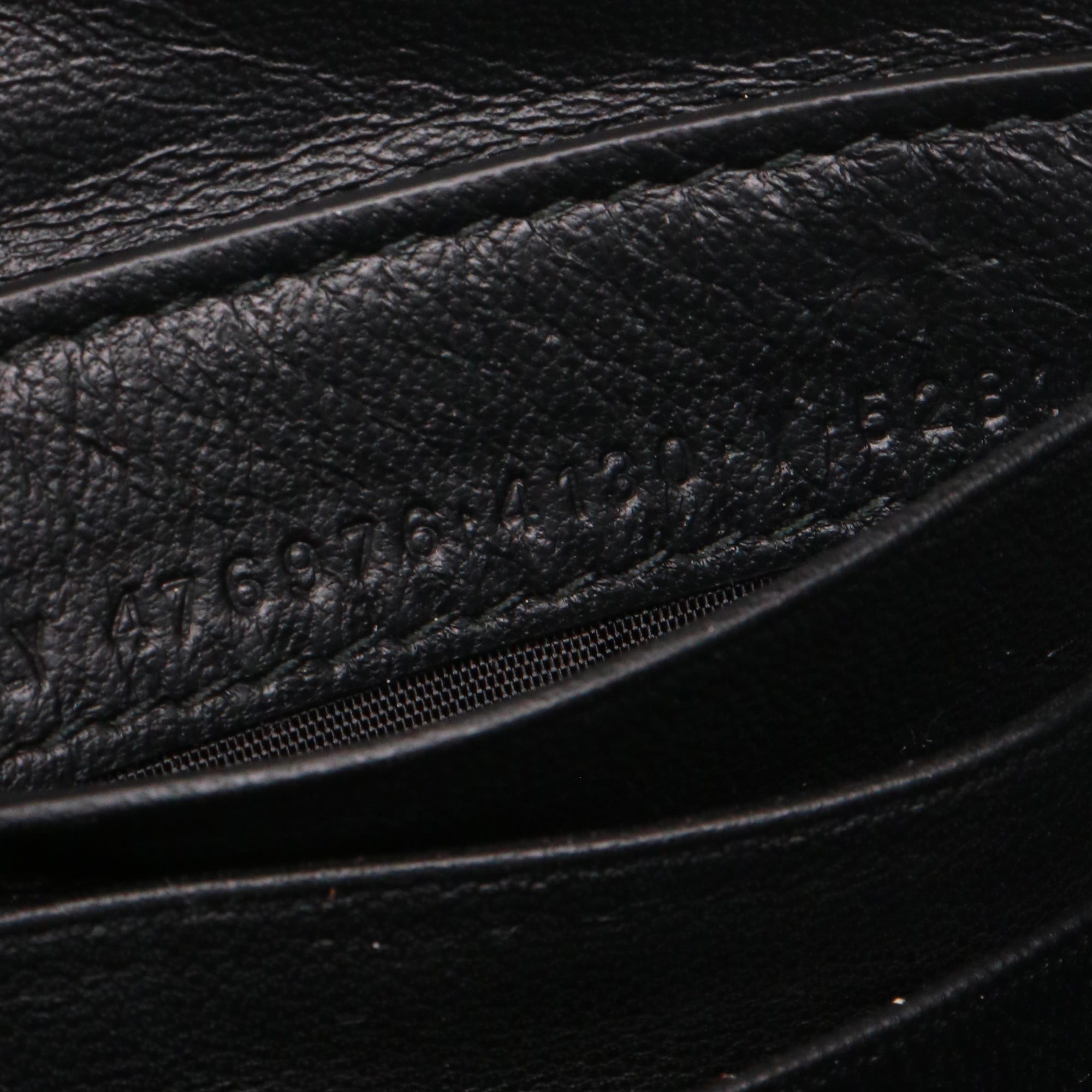 BALENCIAGA - Classic leather clutch
