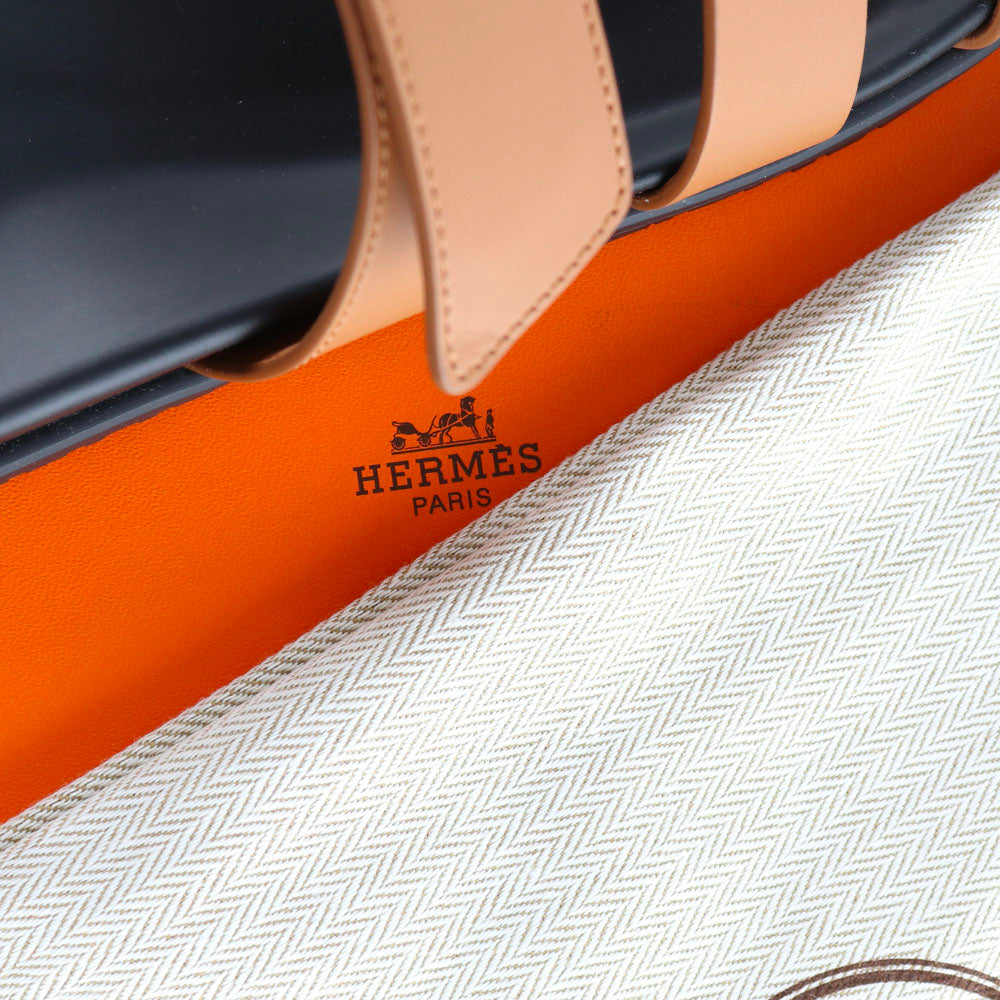 HERMÈS - Sandales Chypre en cuir lisse gold (T38)
