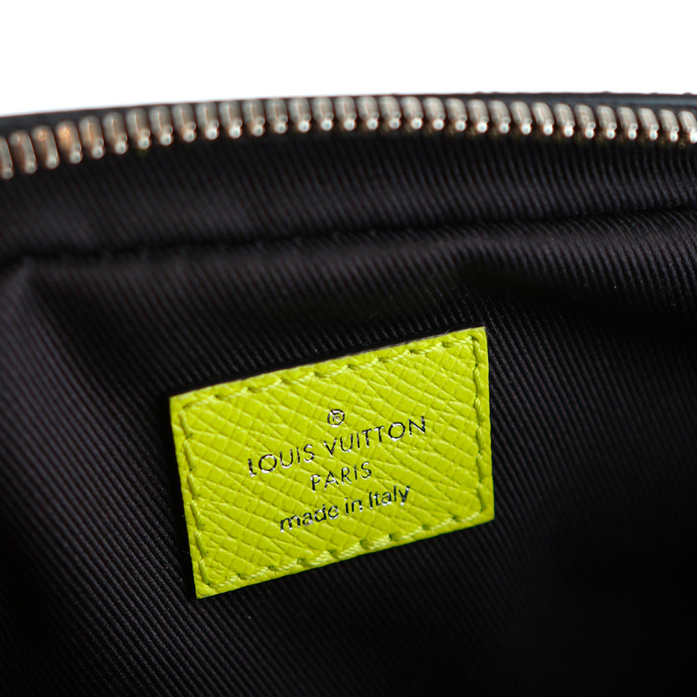 LOUIS VUITTON - Ceinture banane Taïgarama en cuir jaune fluo