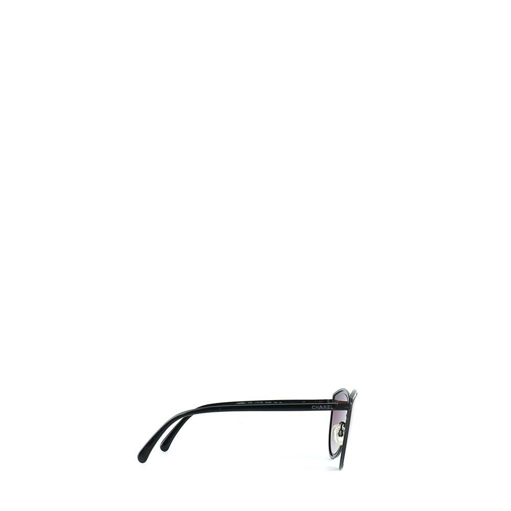 CHANEL - Lunettes de soleil Papillon