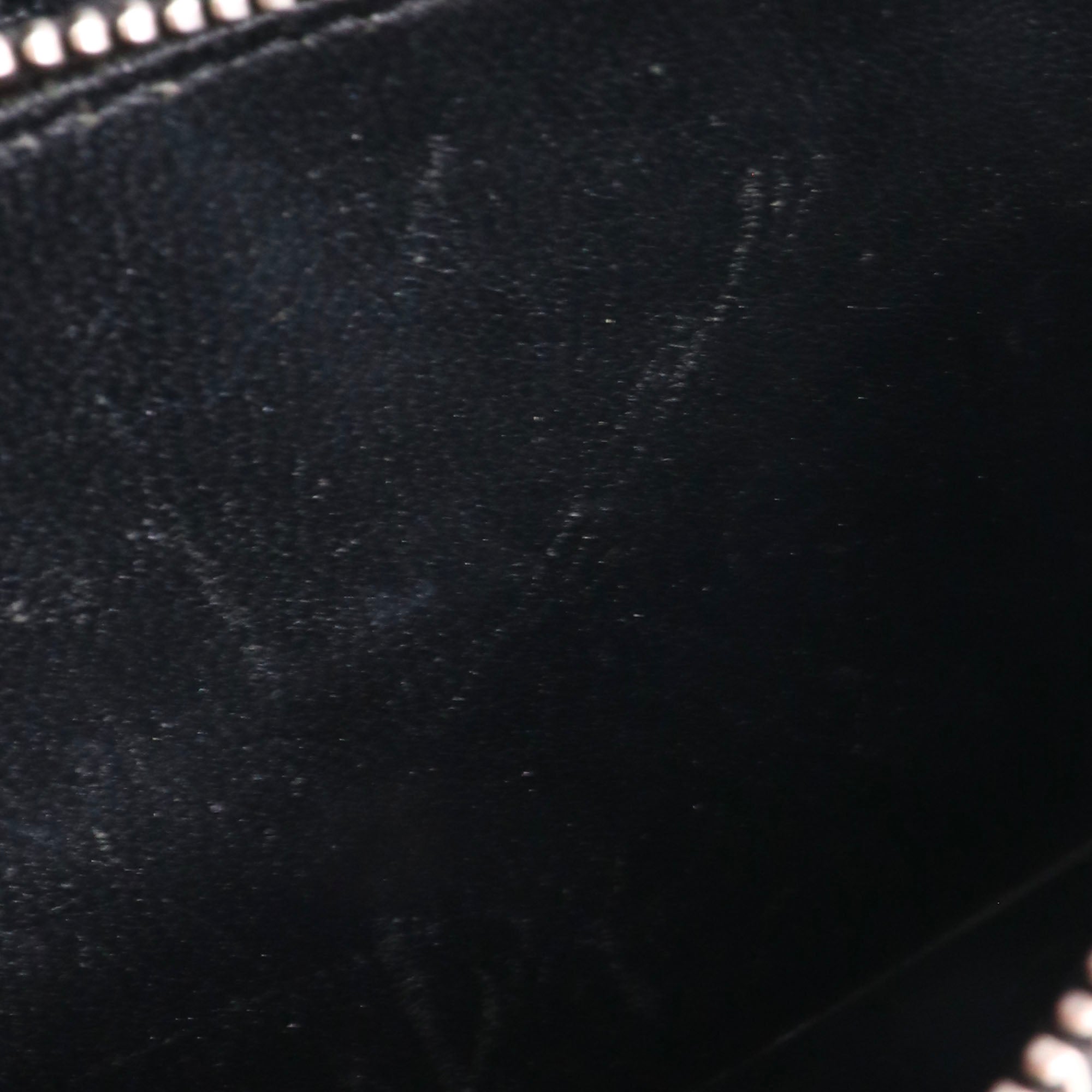 SAINT LAURENT - Pochette Cassandre Saint Laurent en cuir grainé noir