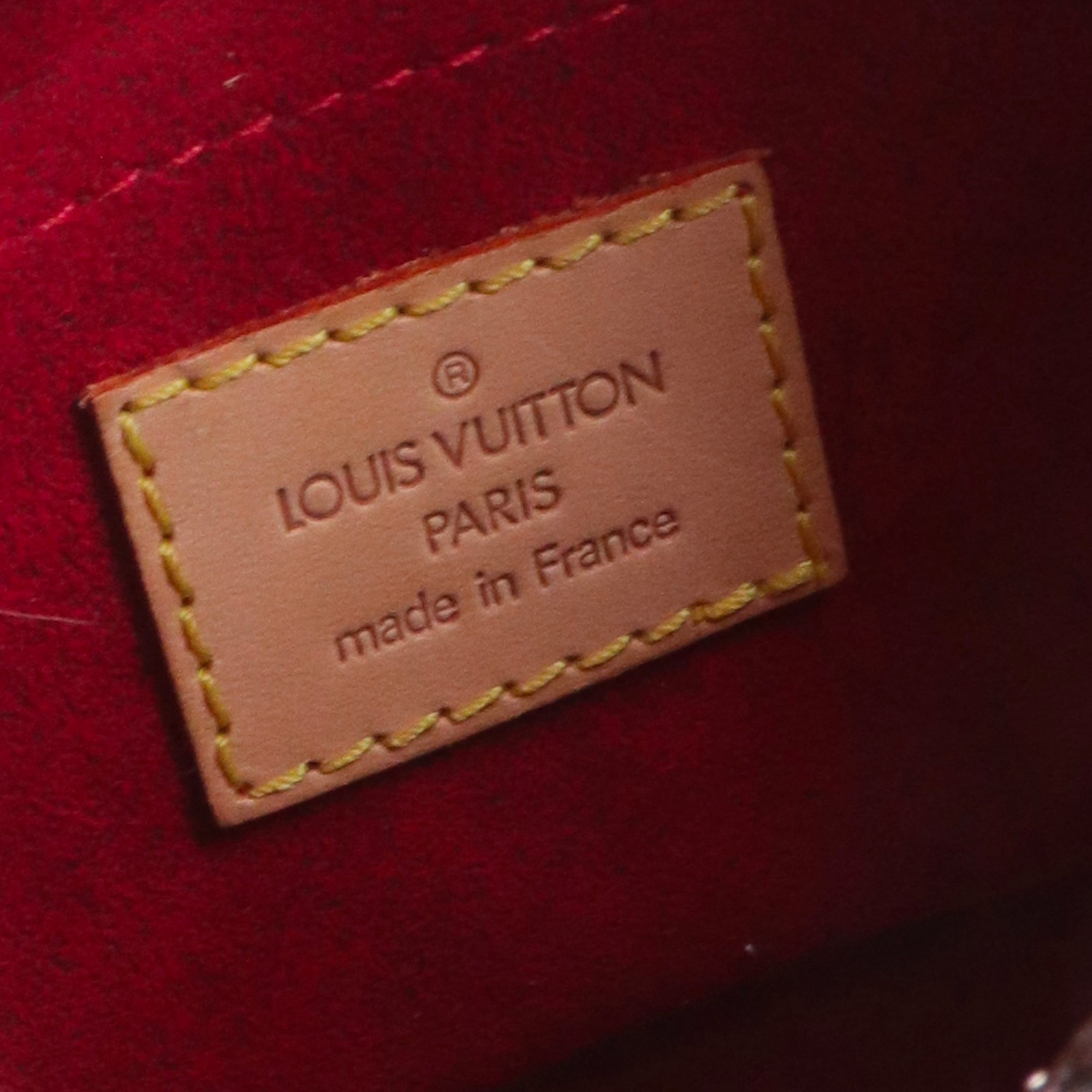 LOUIS VUITTON - NéoNoé shoulder bag in monogram canvas and poppy red leather