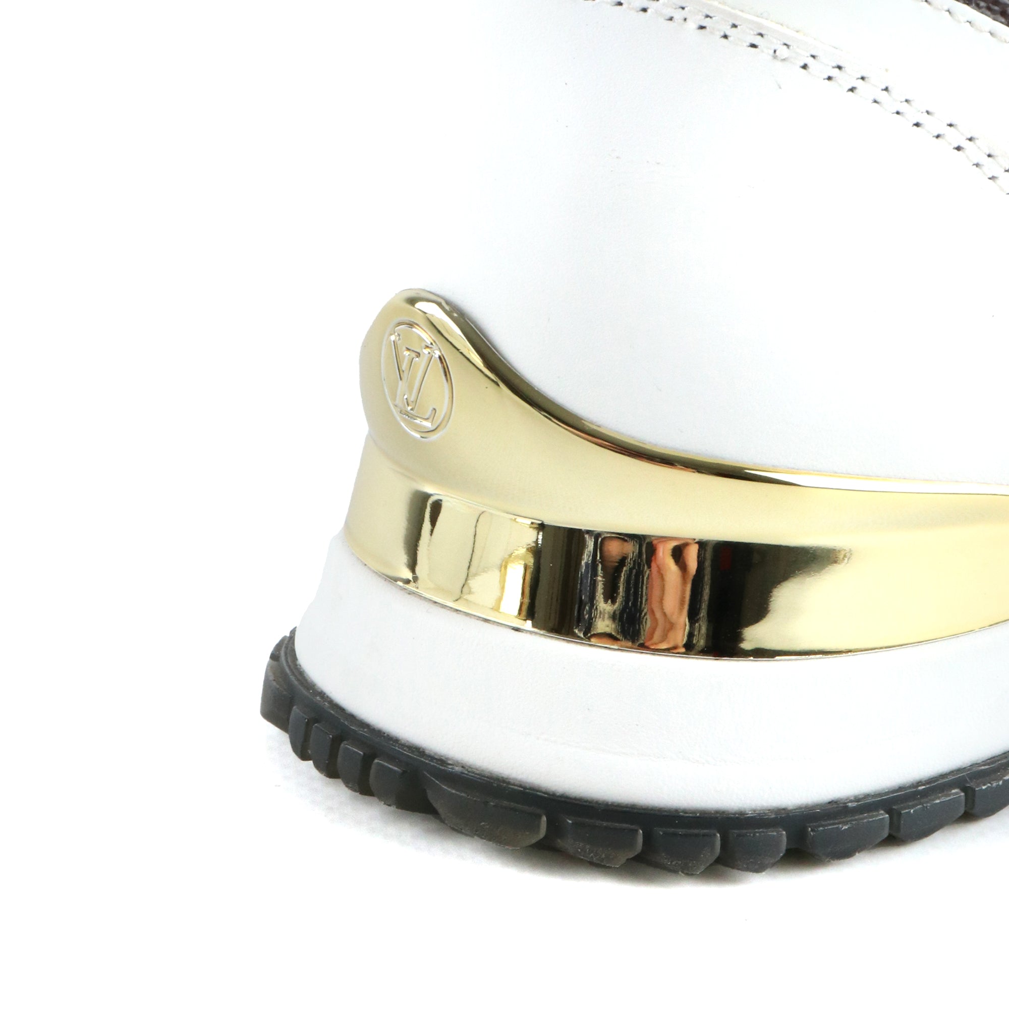 LOUIS VUITTON - Run Away sneakers in leather and monogram canvas (T37)