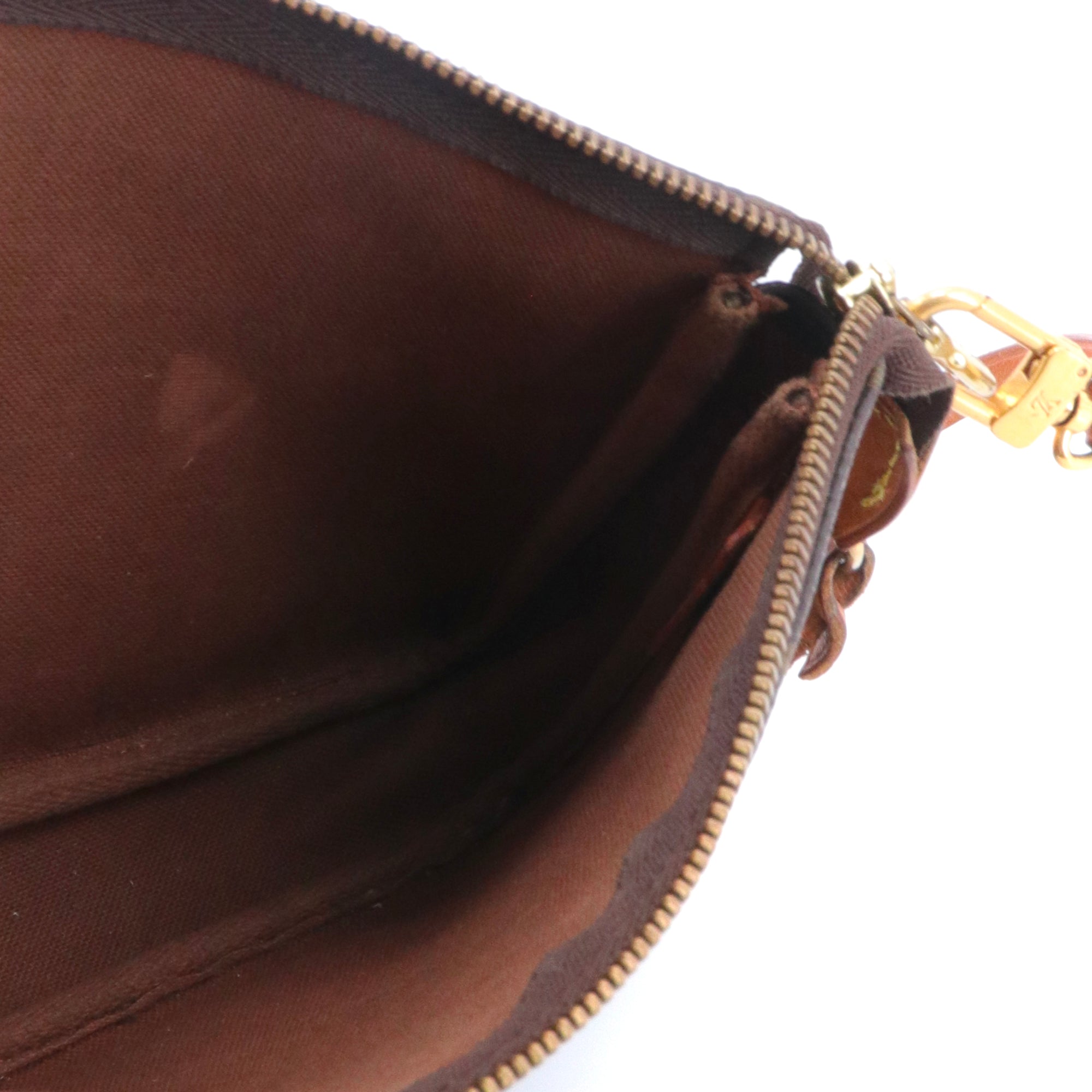 LOUIS VUITTON - Pochette Accessoires Louis Vuitton en toile monogrammée