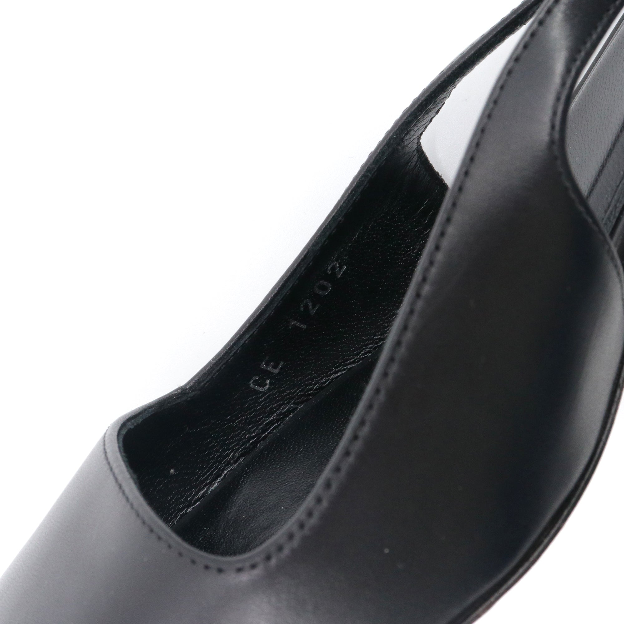 GIVENCHY - Escarpins G Cube Givenchy en cuir noir (T37)
