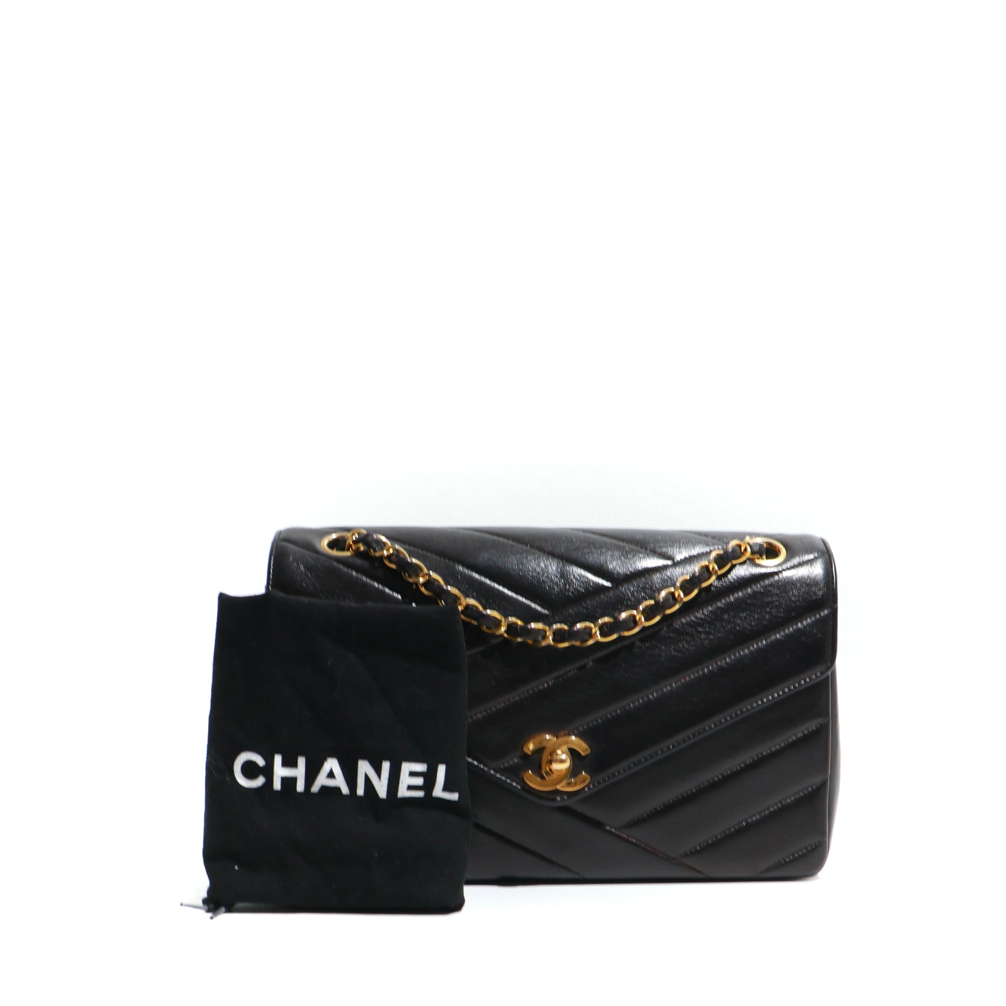 CHANEL - Sac à main Timeless 25 cuir chevrons noir édition limitée