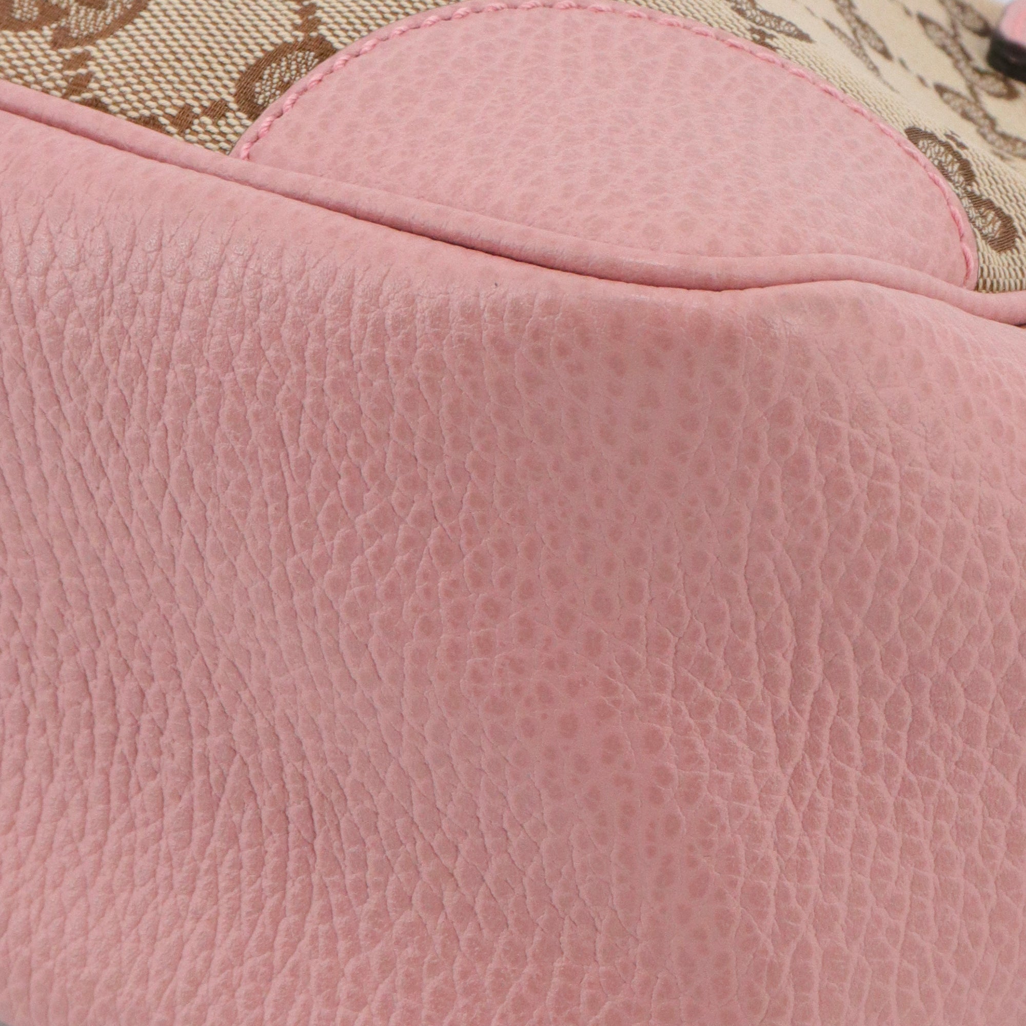 GUCCI - Sac à bandoulière Suprême GG Gucci en toile et cuir grainé rose