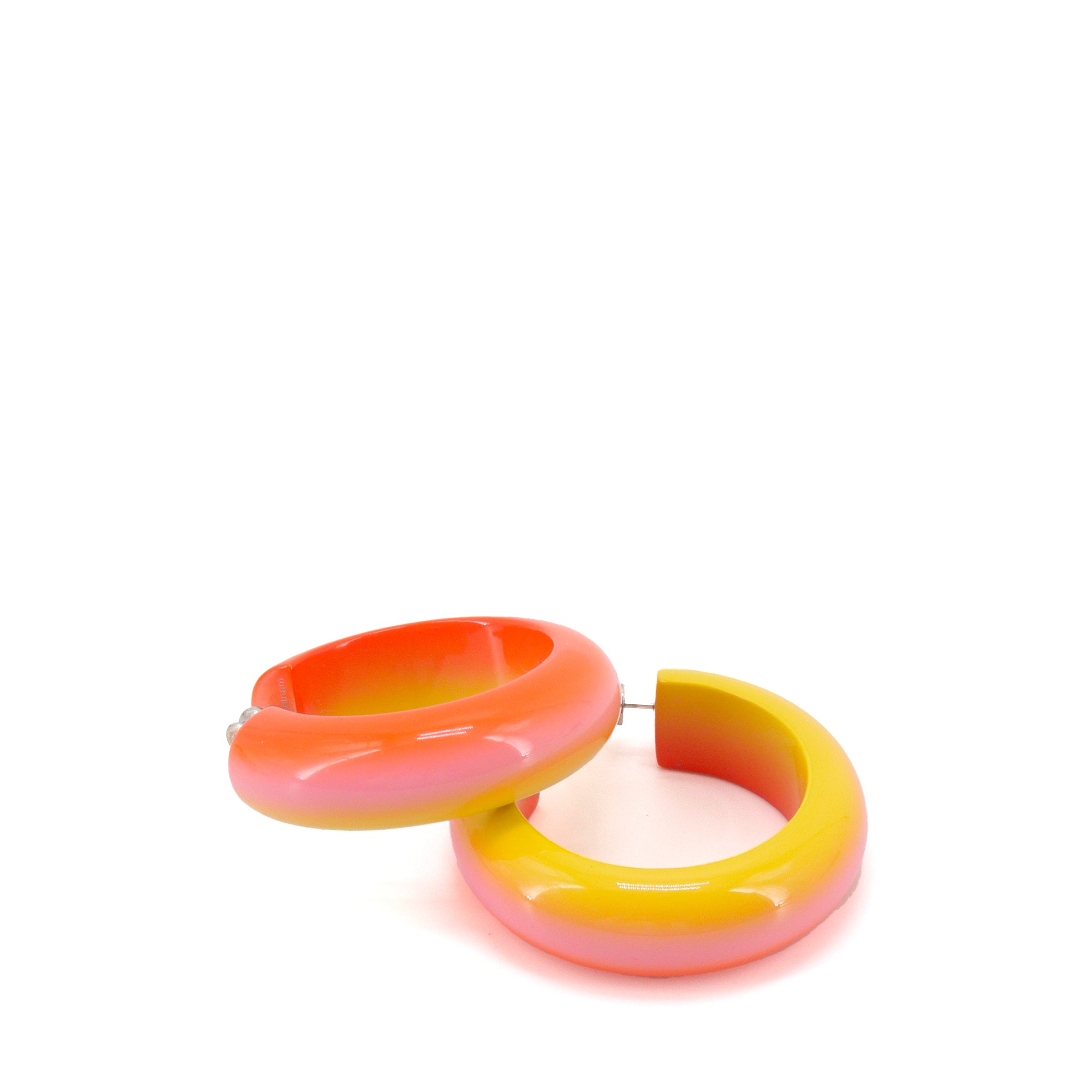 HERMÈS - Hermès earrings in gradient lacquered wood