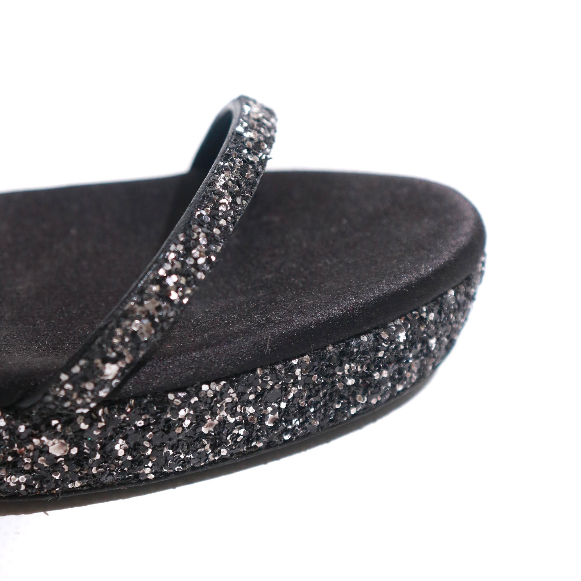 SAINT LAURENT - Sandales à talon à paillettes noires (T37)