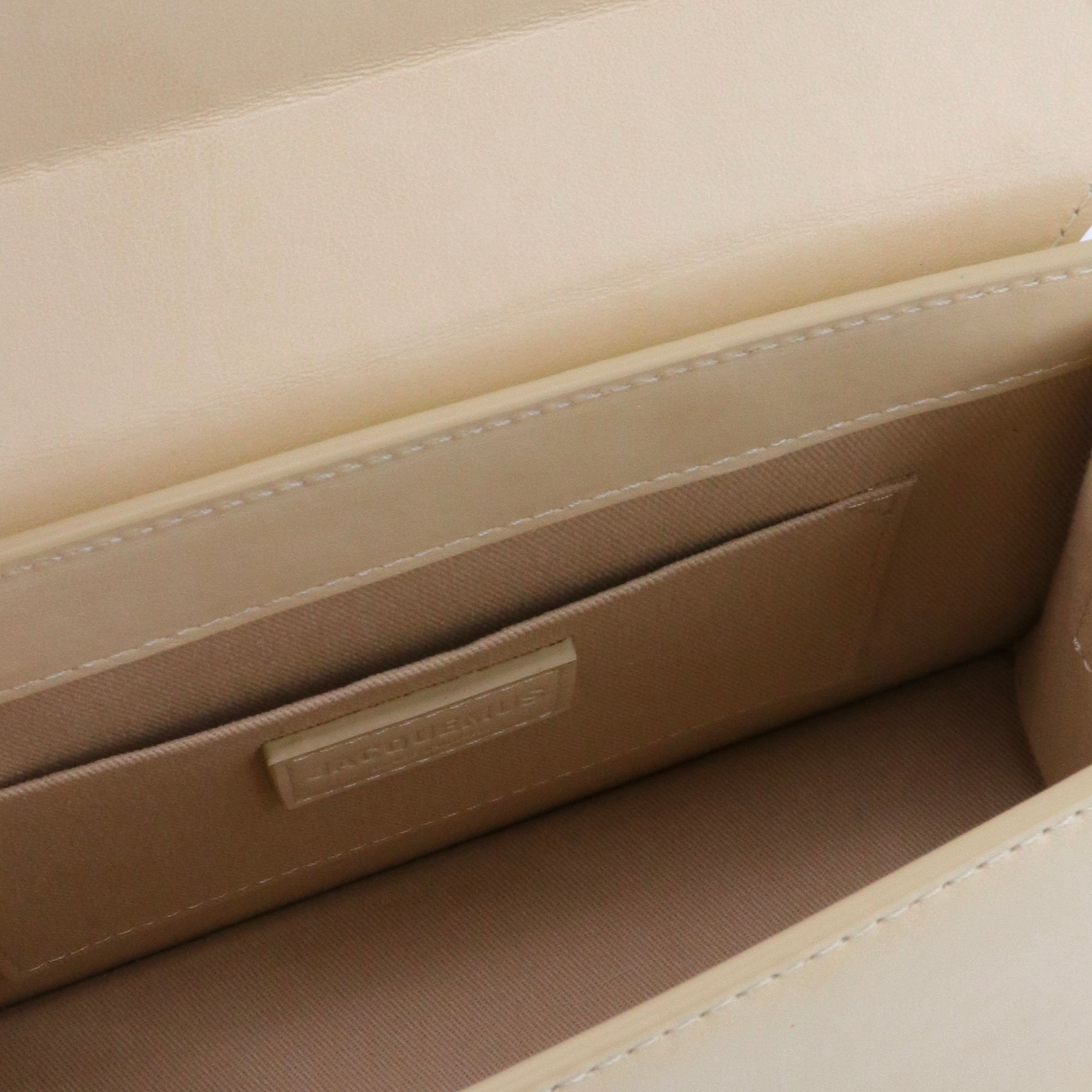 JACQUEMUS - Sac à bandoulière Grand Chiquito Jacquemus en cuir beige