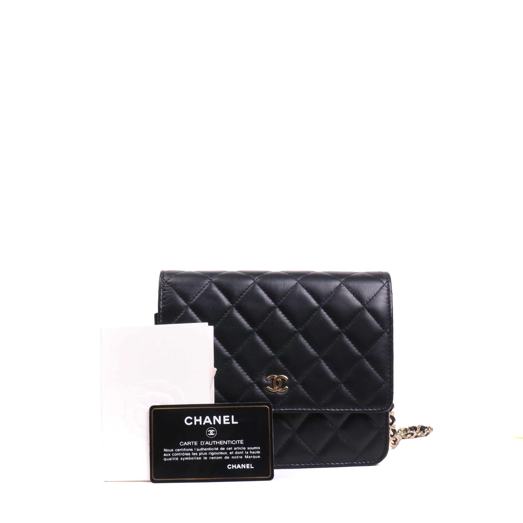 CHANEL - Sac Wallet On Chain Classique/Timeless Square Chanel en cuir lisse noir