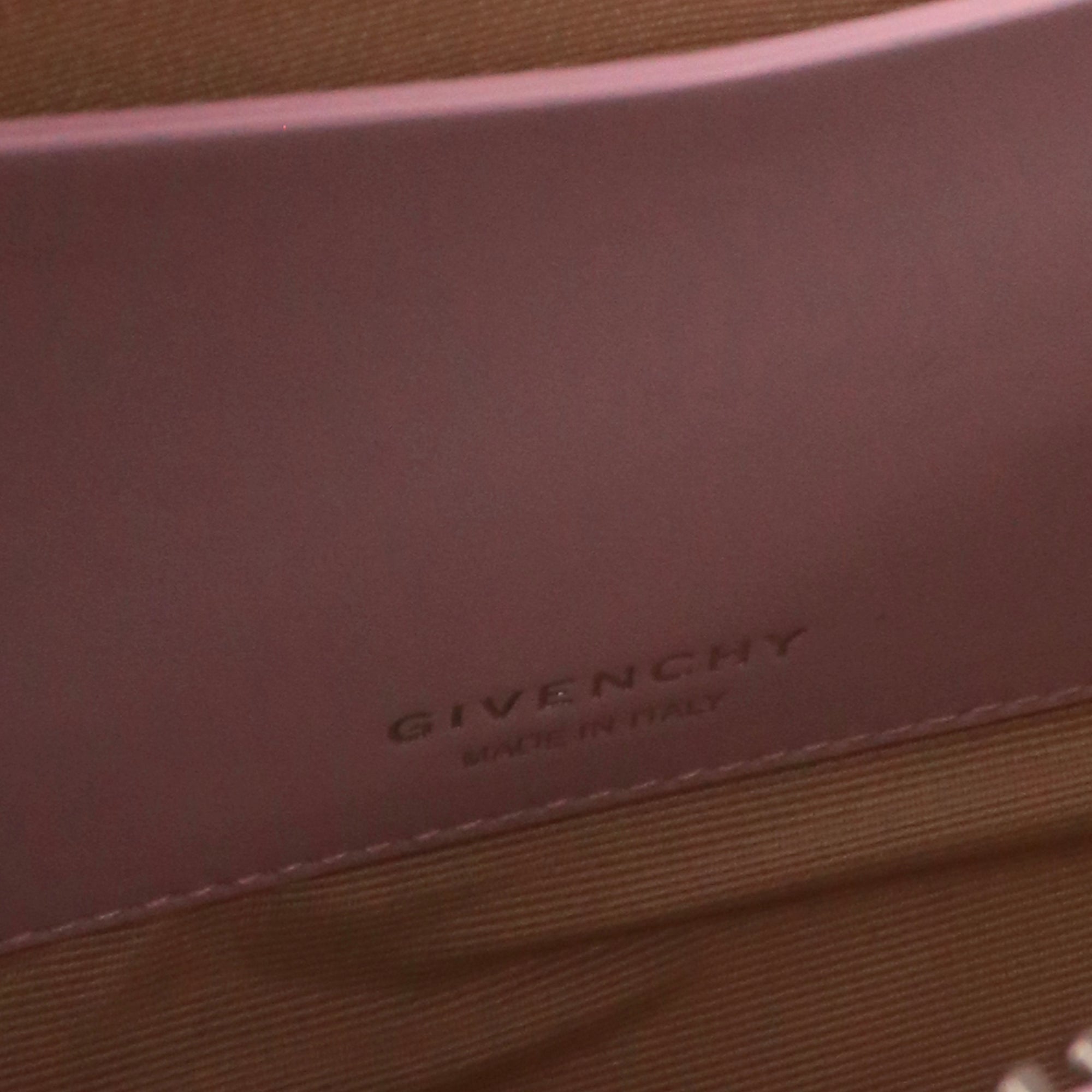 GIVENCHY - Sac à bandoulière Antigona XS Givenchy en cuir lisse rose pâle