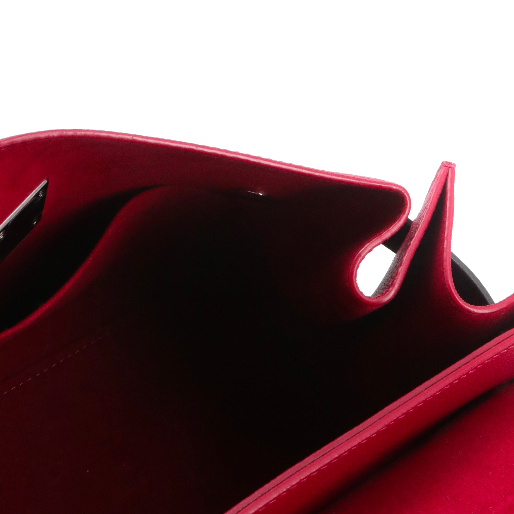 LOUIS VUITTON - Sac à bandoulière LockMe Ever MM Louis Vuitton en cuir grainé bordeaux et crème