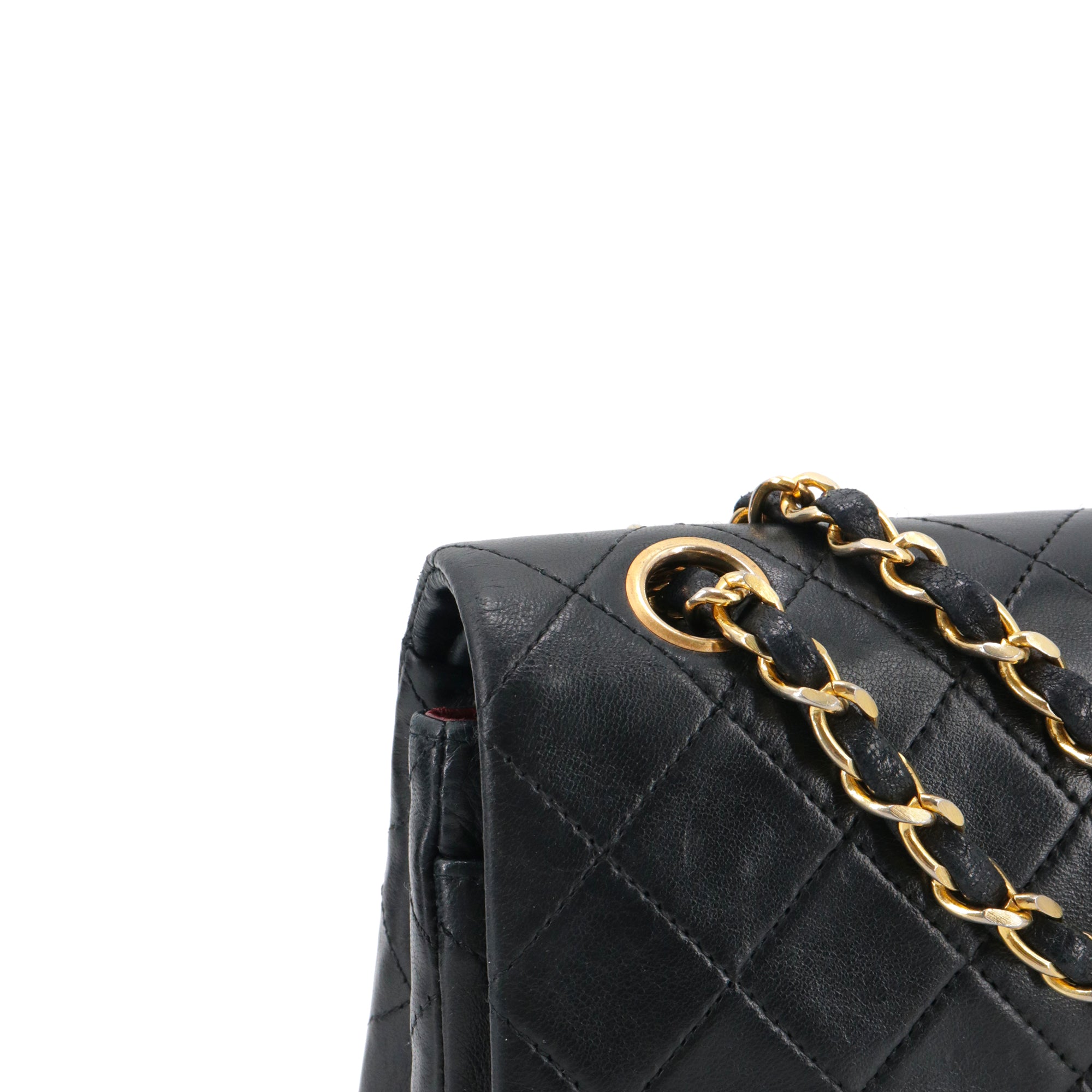 CHANEL - Sac à main Classique/Timeless double flap Chanel en cuir lisse noir vintage