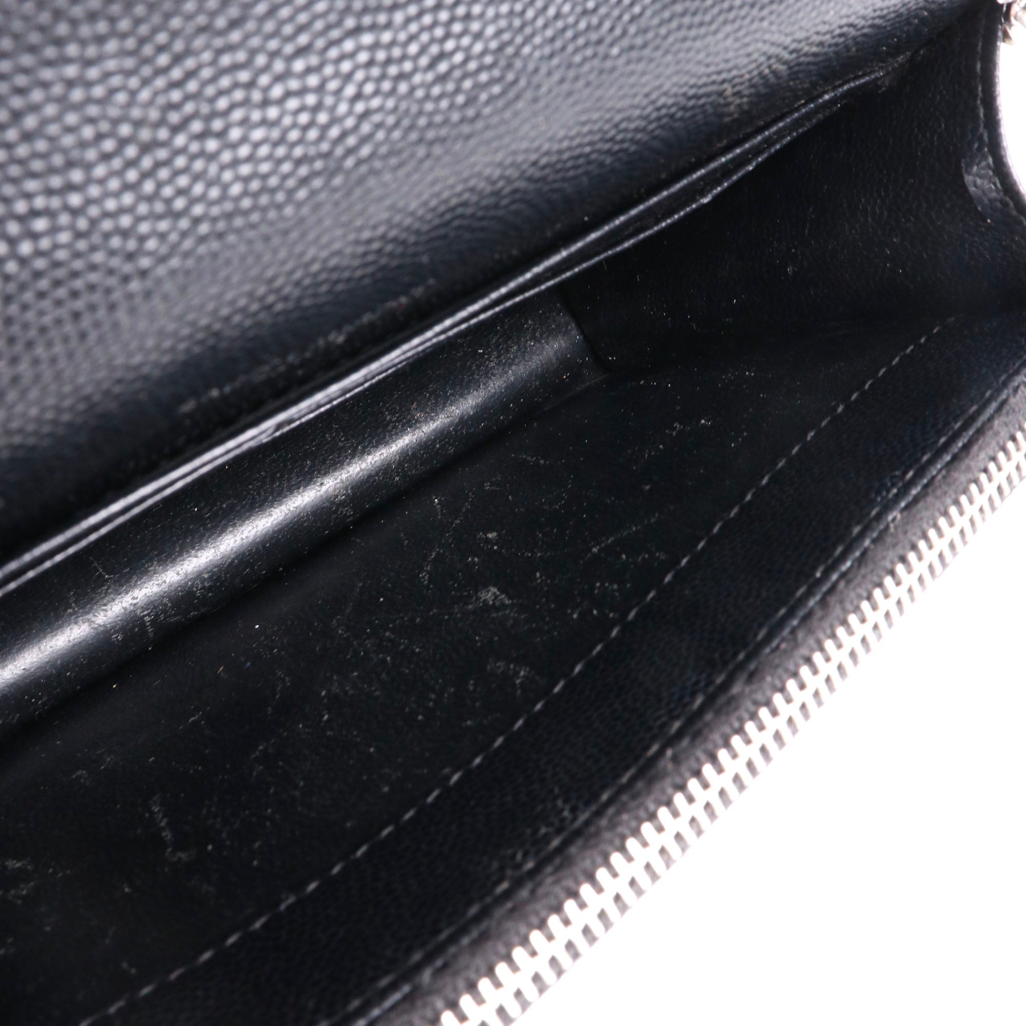 SAINT LAURENT - Pochette Cassandre Saint Laurent en cuir grainé noir