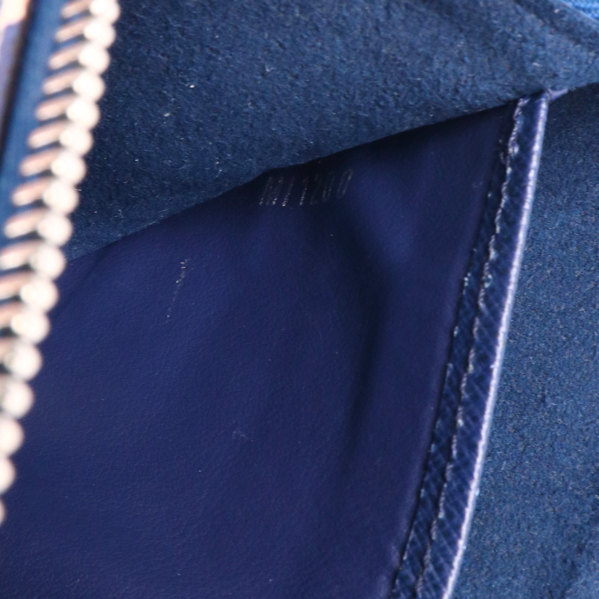 LOUIS VUITTON - Pochette Double Zip Louis Vuitton en toile enduite Escale bleue