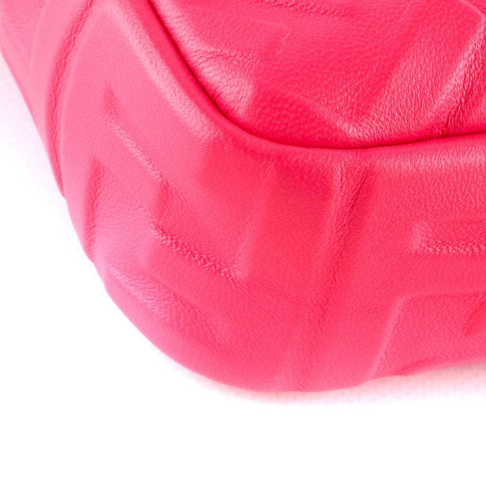 FENDI - Sac à bandoulière Baguette en cuir lisse rose