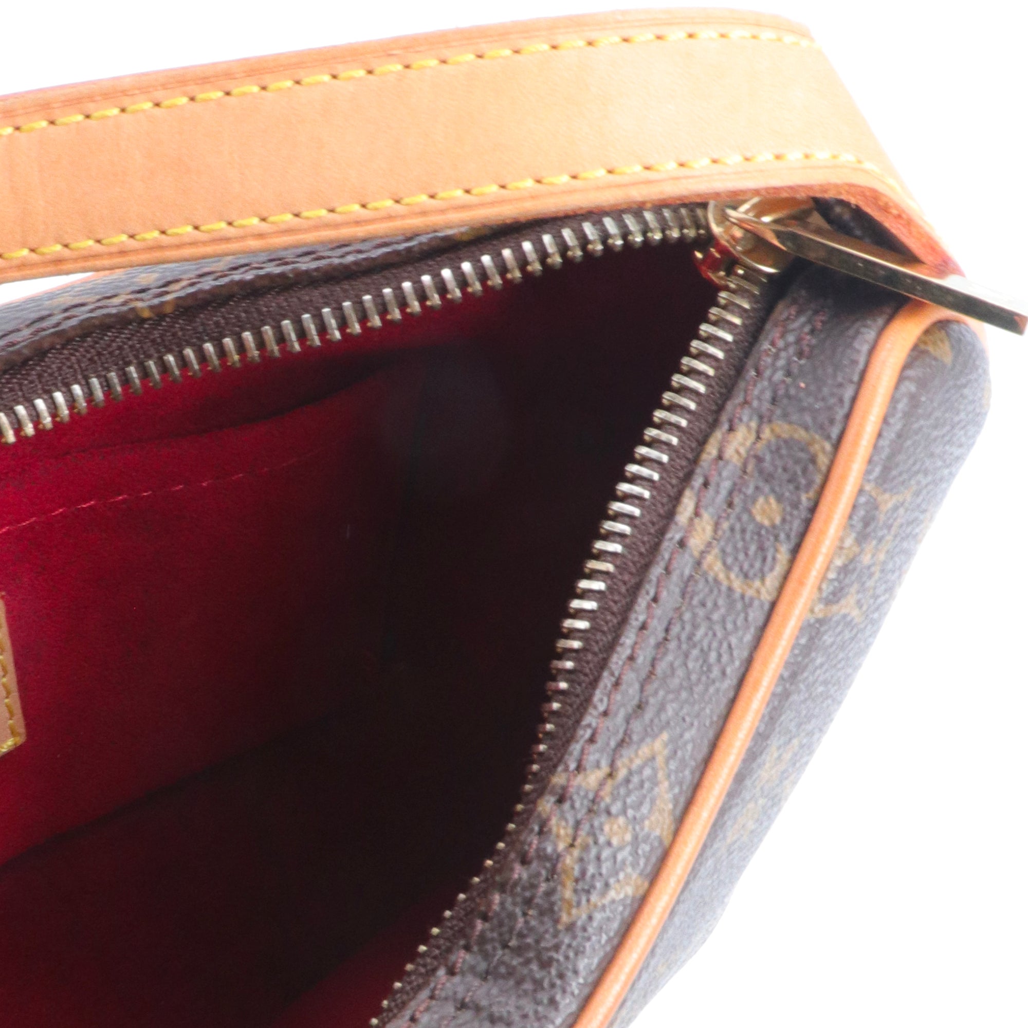 LOUIS VUITTON - NéoNoé shoulder bag in monogram canvas and poppy red leather