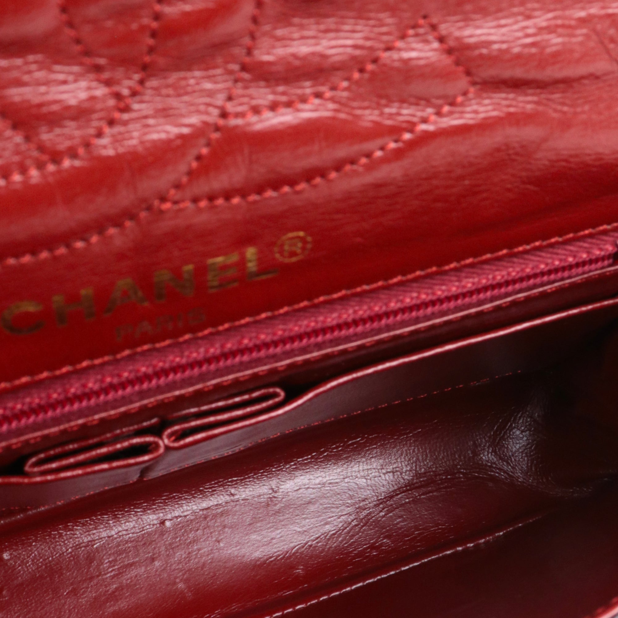 CHANEL - Sac à bandoulière Diana Chanel en cuir lisse noir vintage