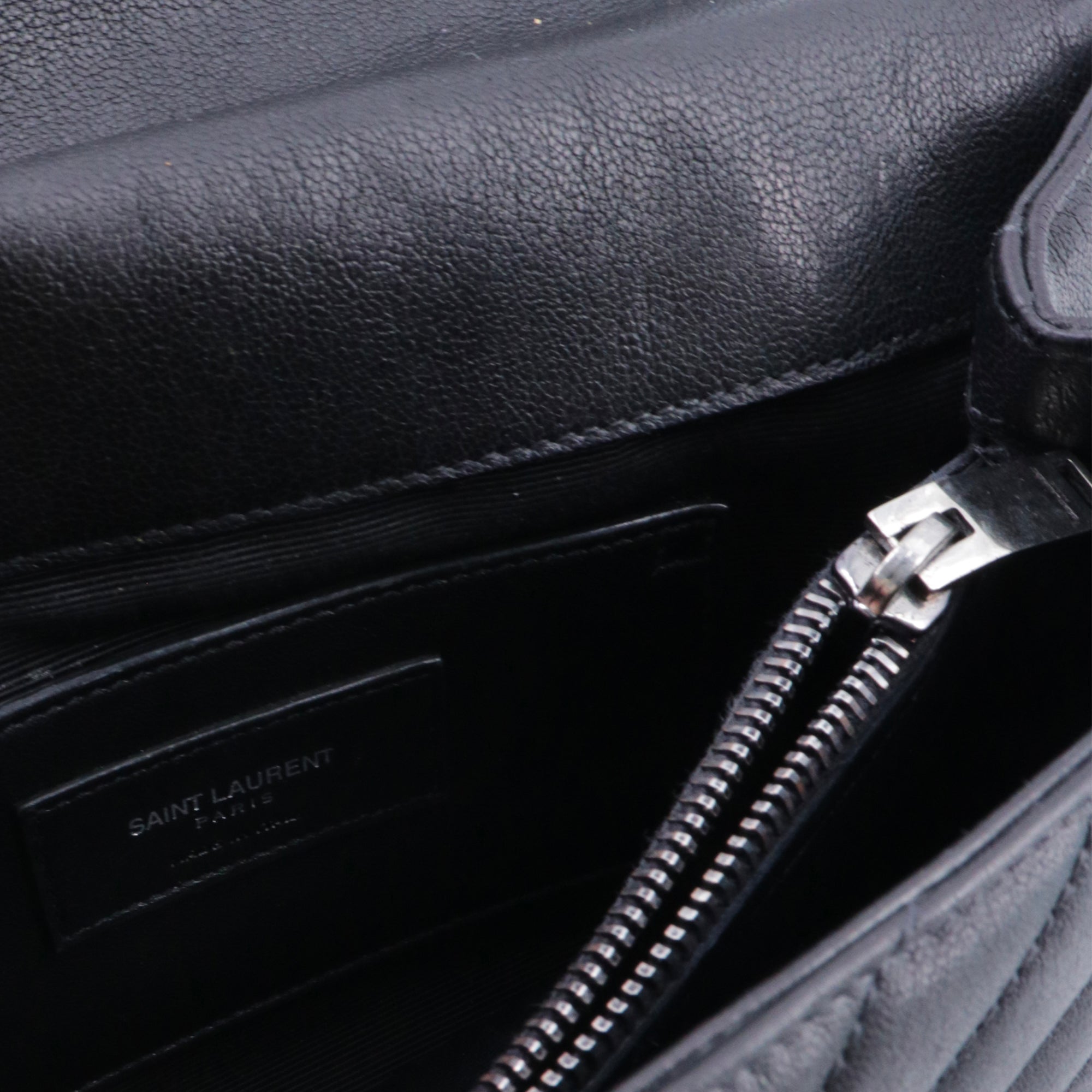 SAINT LAURENT - Sac à bandoulière Collège Medium Saint Laurent en cuir chevron noir