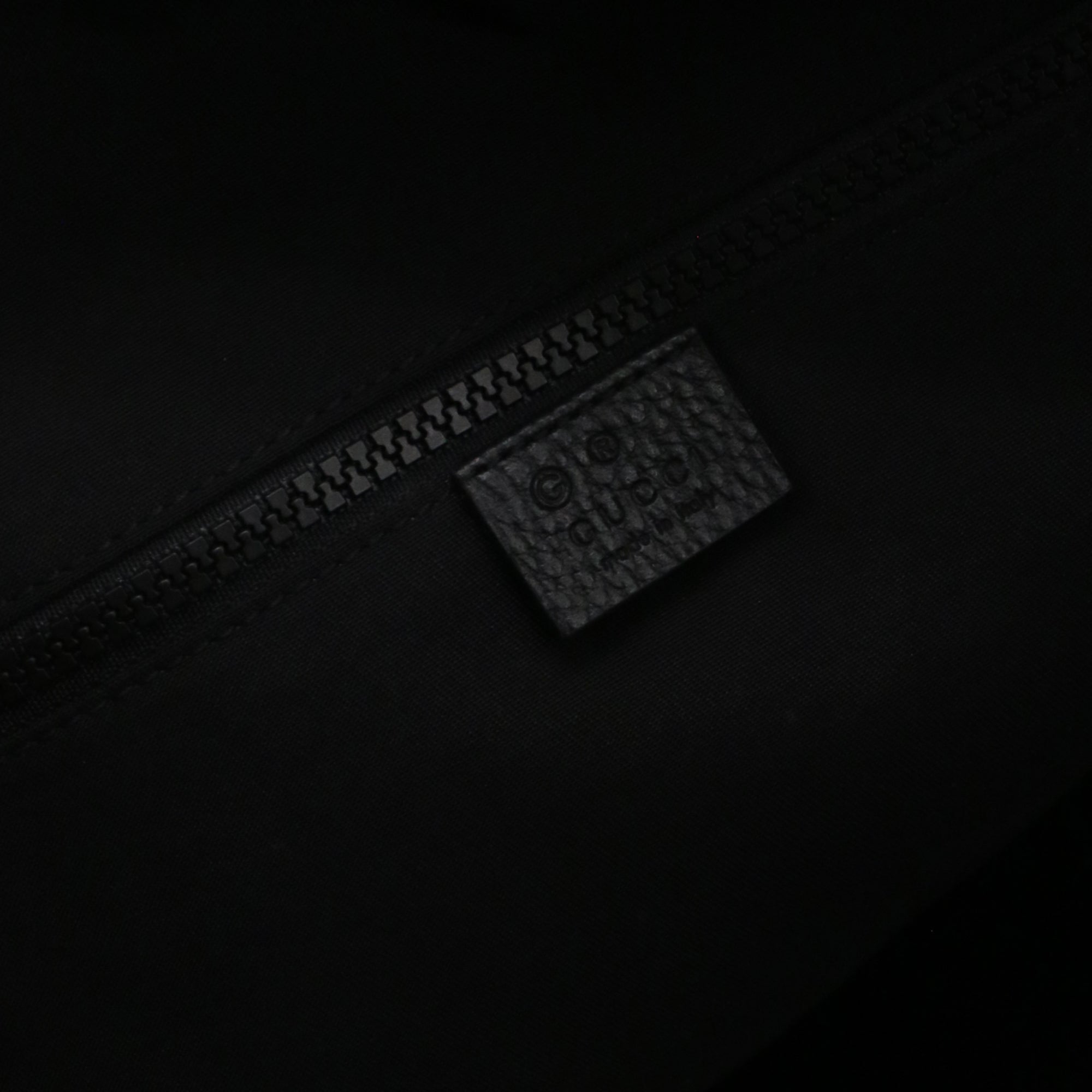 GUCCI - GG Supreme canvas travel bag