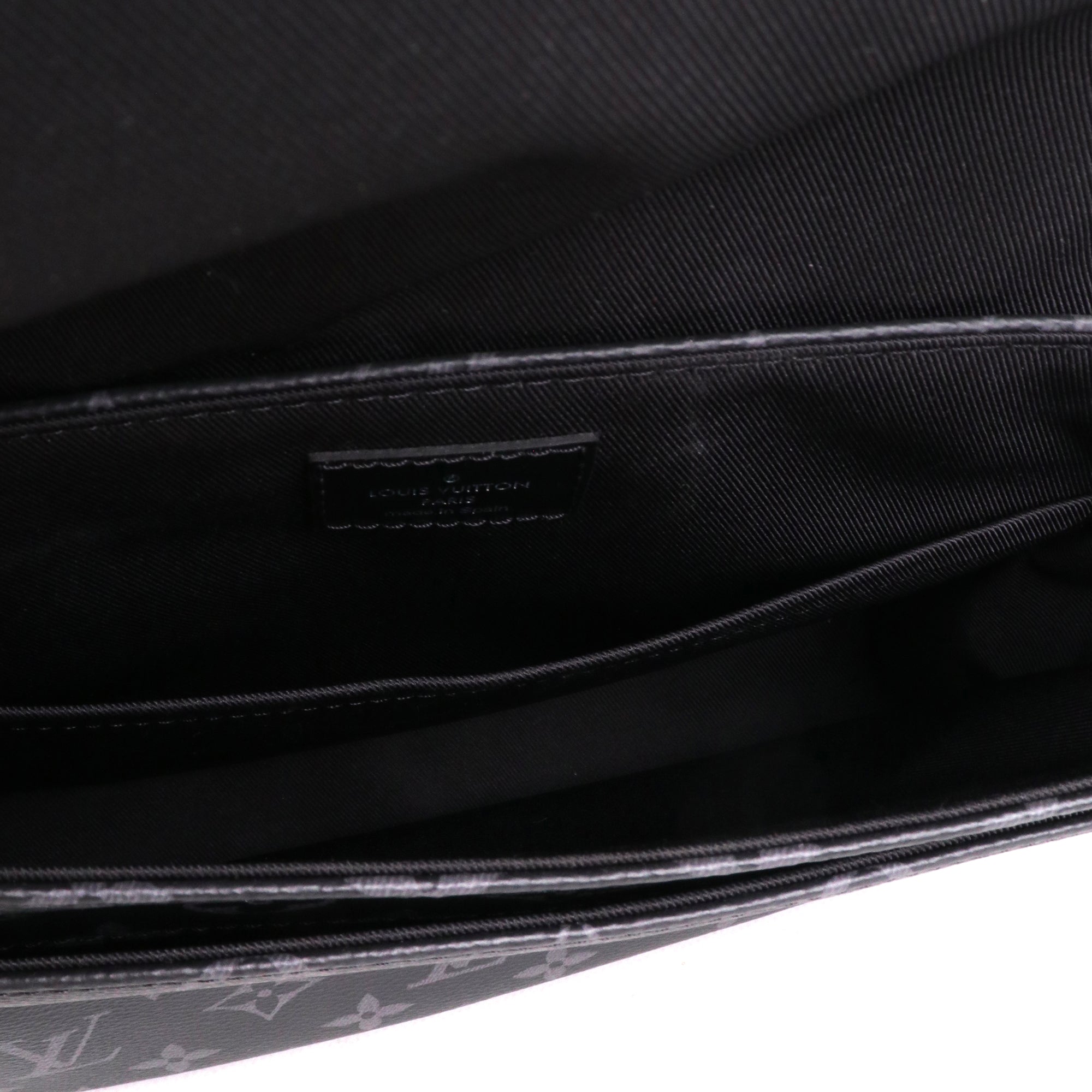 LOUIS VUITTON - Sac à bandoulière District PM Louis Vuitton en toile graphite