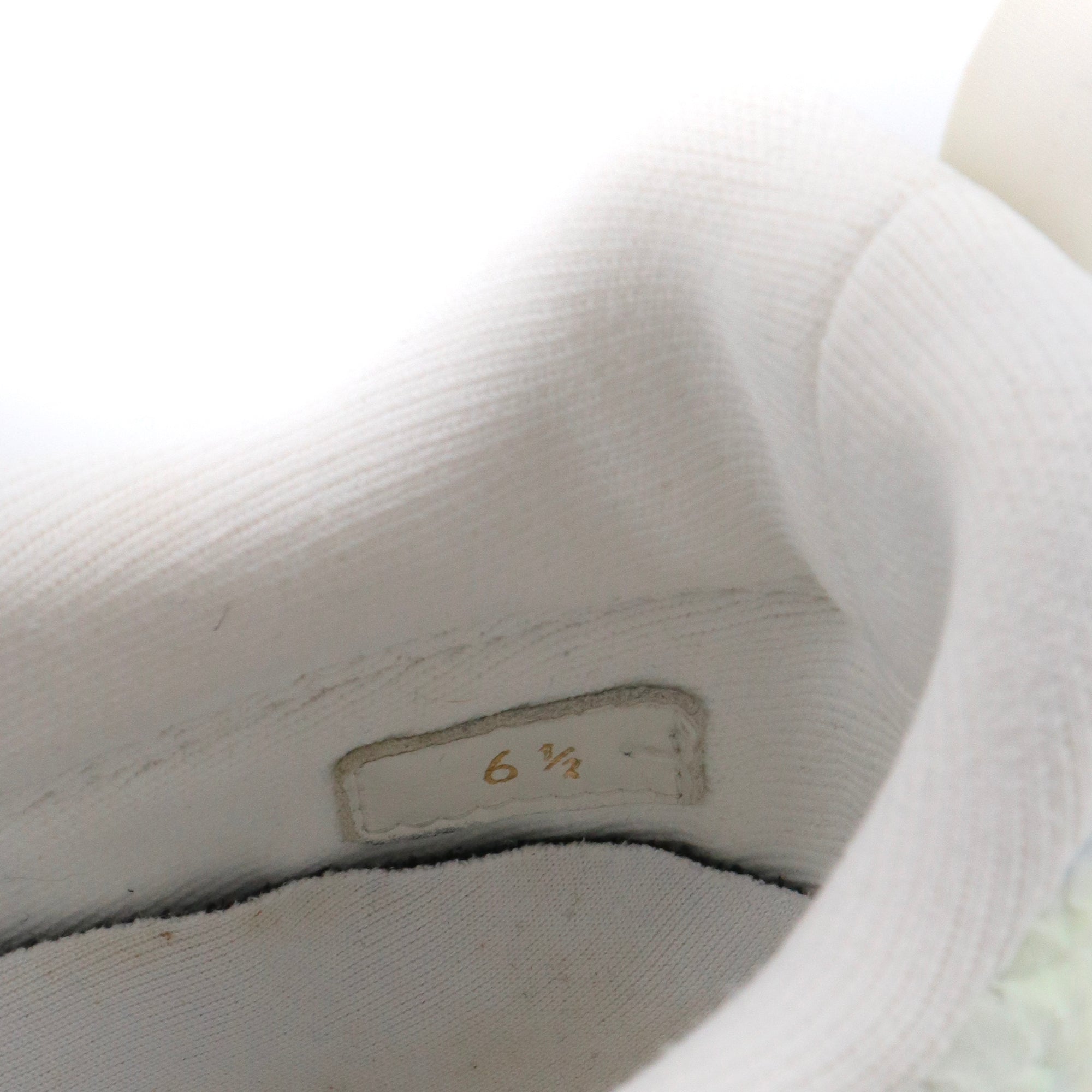 LOUIS VUITTON - Sneakers Louis Vuitton en toile blanche (T41)