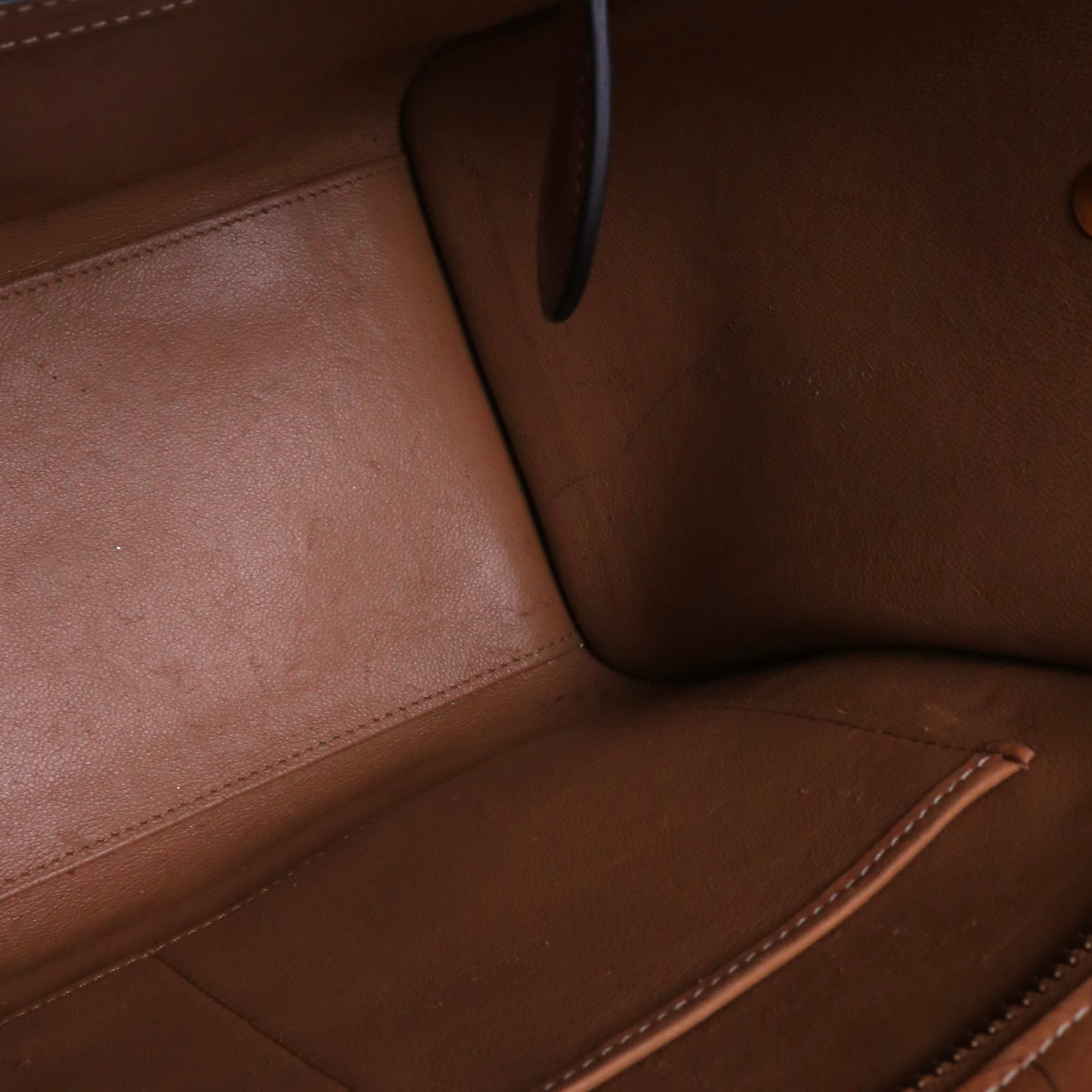 CELINE - Sac à main Luggage medium Celine en cuir bicolore