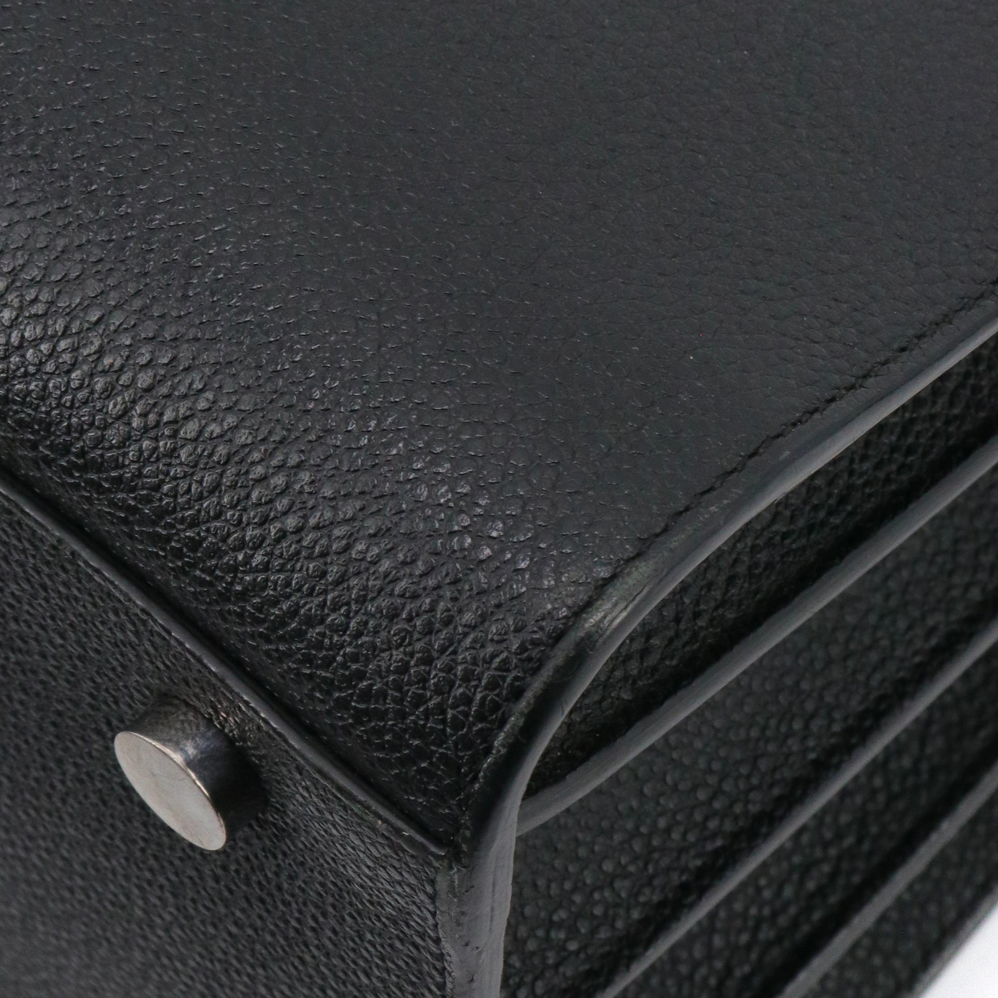 SAINT LAURENT - Sac de jour Saint Laurent médium en cuir grainé noir